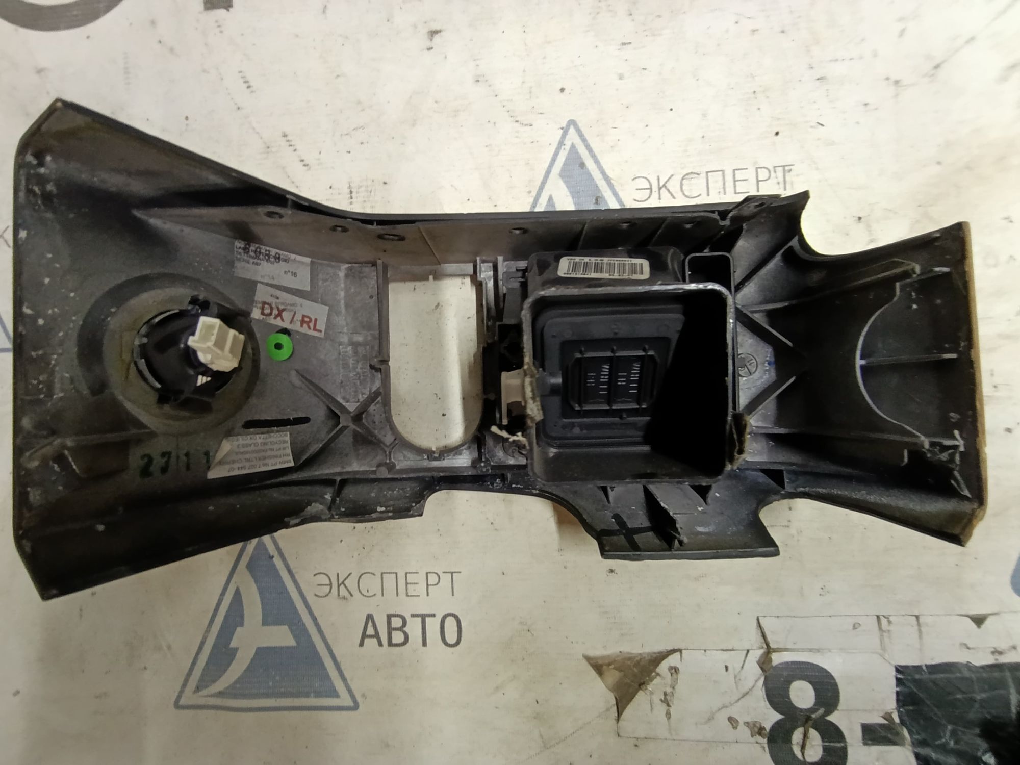 https://gcs.partsauto.market/rn-stockpro.appspot.com/thmbs/userImages/75d4474db864ee9a7db96475a931940e/part/80697597-f1b3-43cf-86a7-99ca37f0ee49_1736774440806.jpg