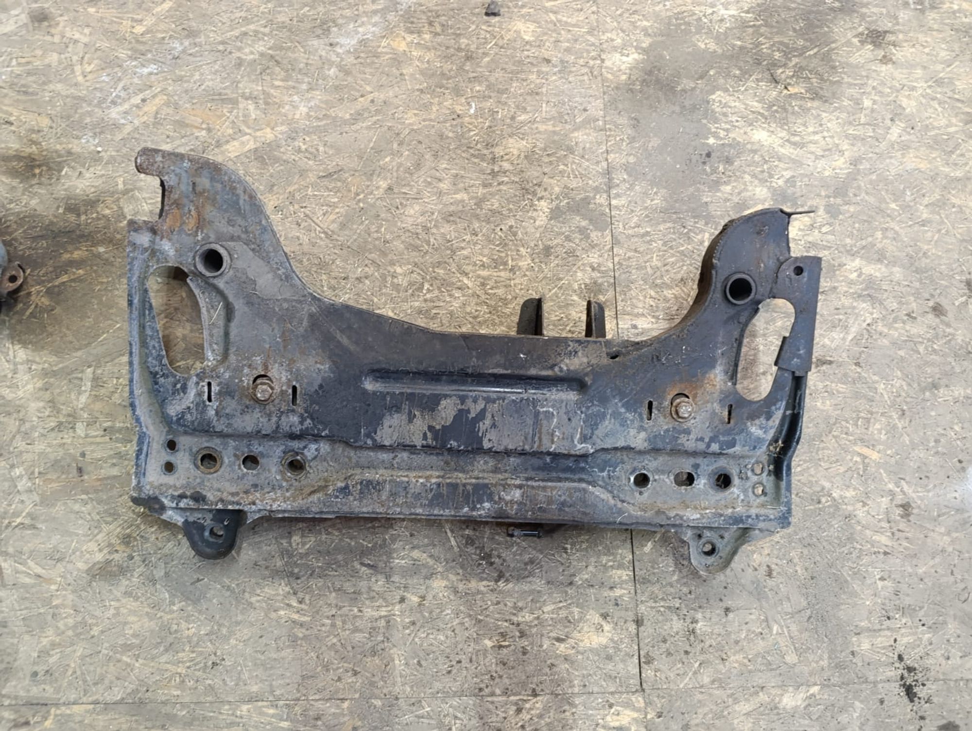 https://gcs.partsauto.market/rn-stockpro.appspot.com/thmbs/userImages/75d4474db864ee9a7db96475a931940e/part/e85f9c28-e280-4b80-a4fa-3ae3e1032f82_1736751655188.jpg