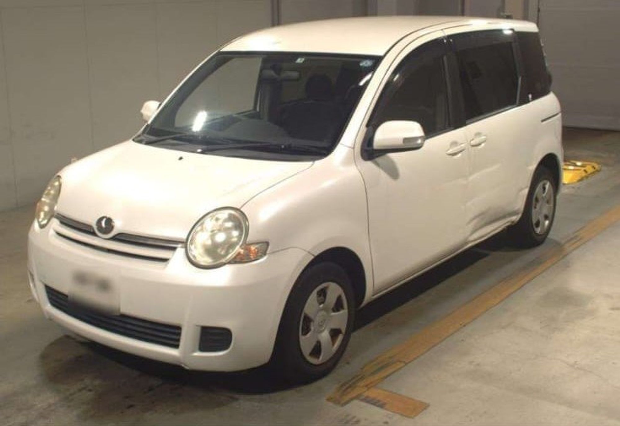 Toyota Sienta I Рестайлинг 1 2007