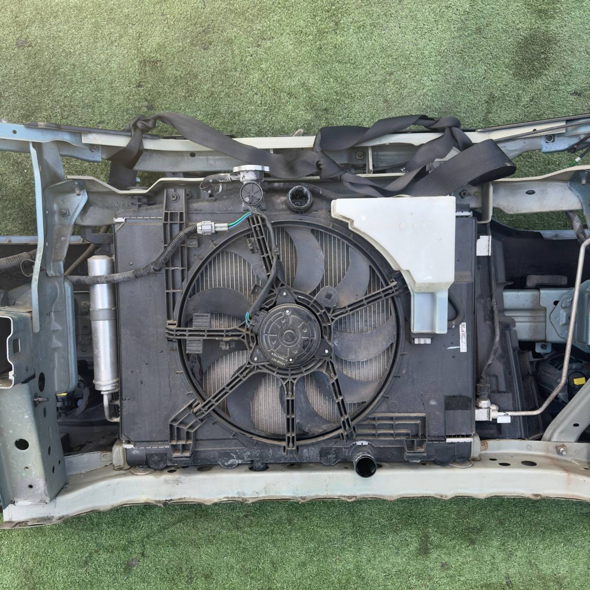 https://gcs.partsauto.market/rn-stockpro.appspot.com/thmbs/userImages/772e461030aea93f4dbb6447c0f924d3/part/1367509b-47e2-4f6e-85b0-5e50cc214f65_1734510710976.jpg