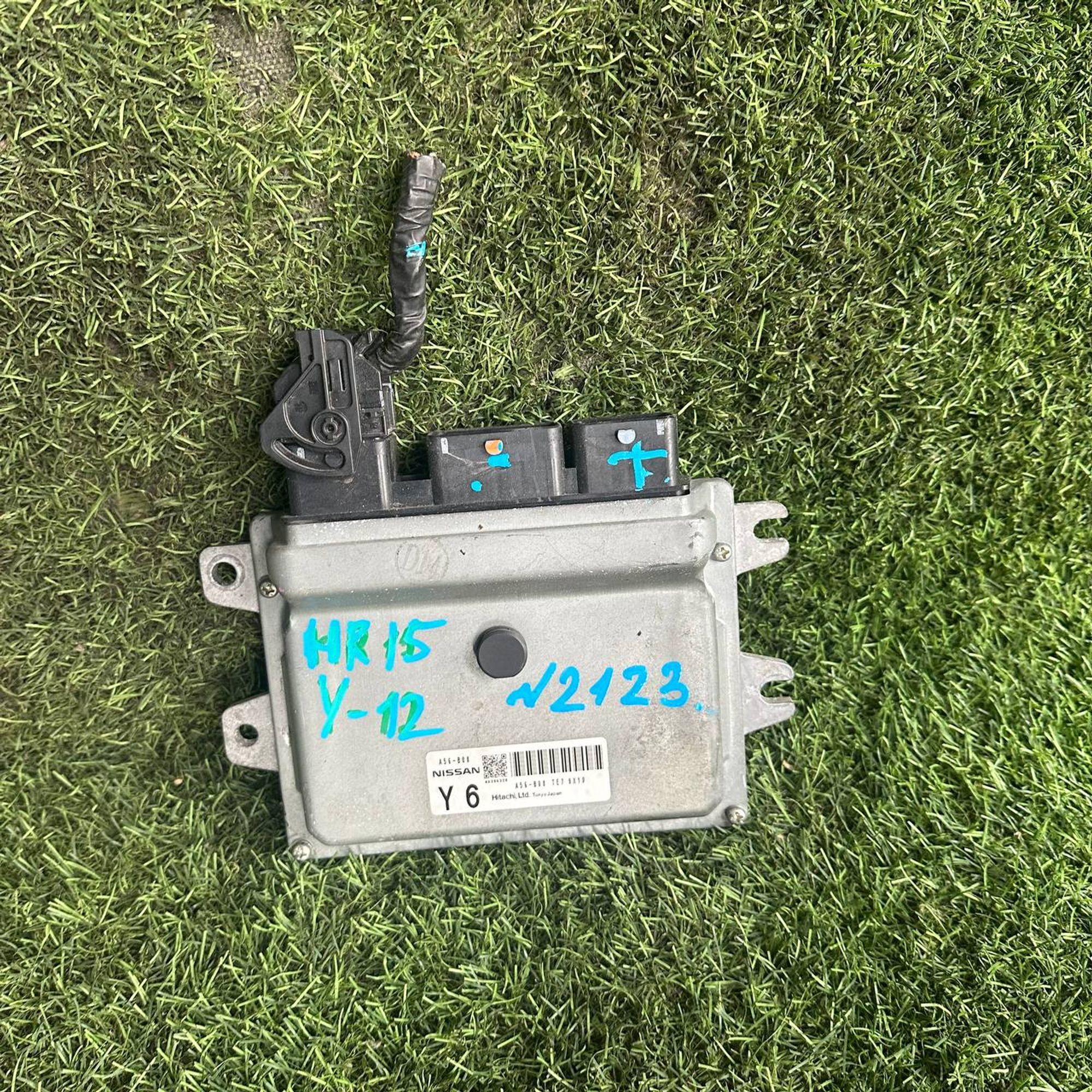 2123 Блок управления ДВС Nissan Wingroad Y12 HR15