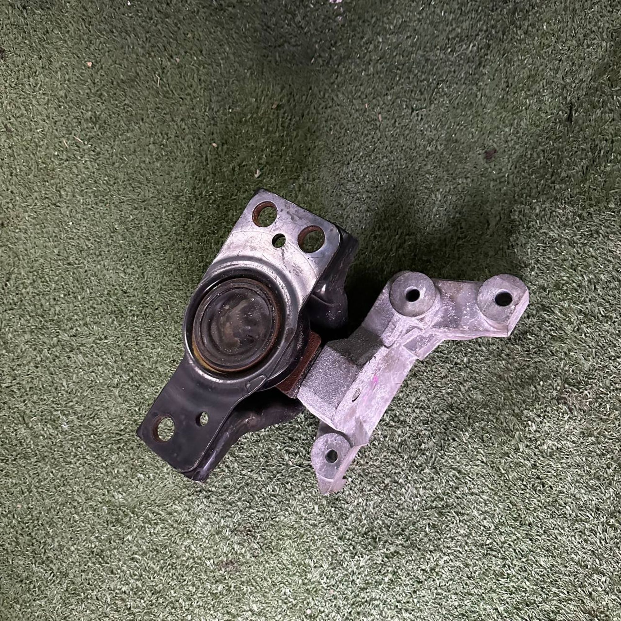 https://gcs.partsauto.market/rn-stockpro.appspot.com/thmbs/userImages/772e461030aea93f4dbb6447c0f924d3/part/5e5f40cb-0b81-4970-b74c-e82334266e67_1737375001602.jpg