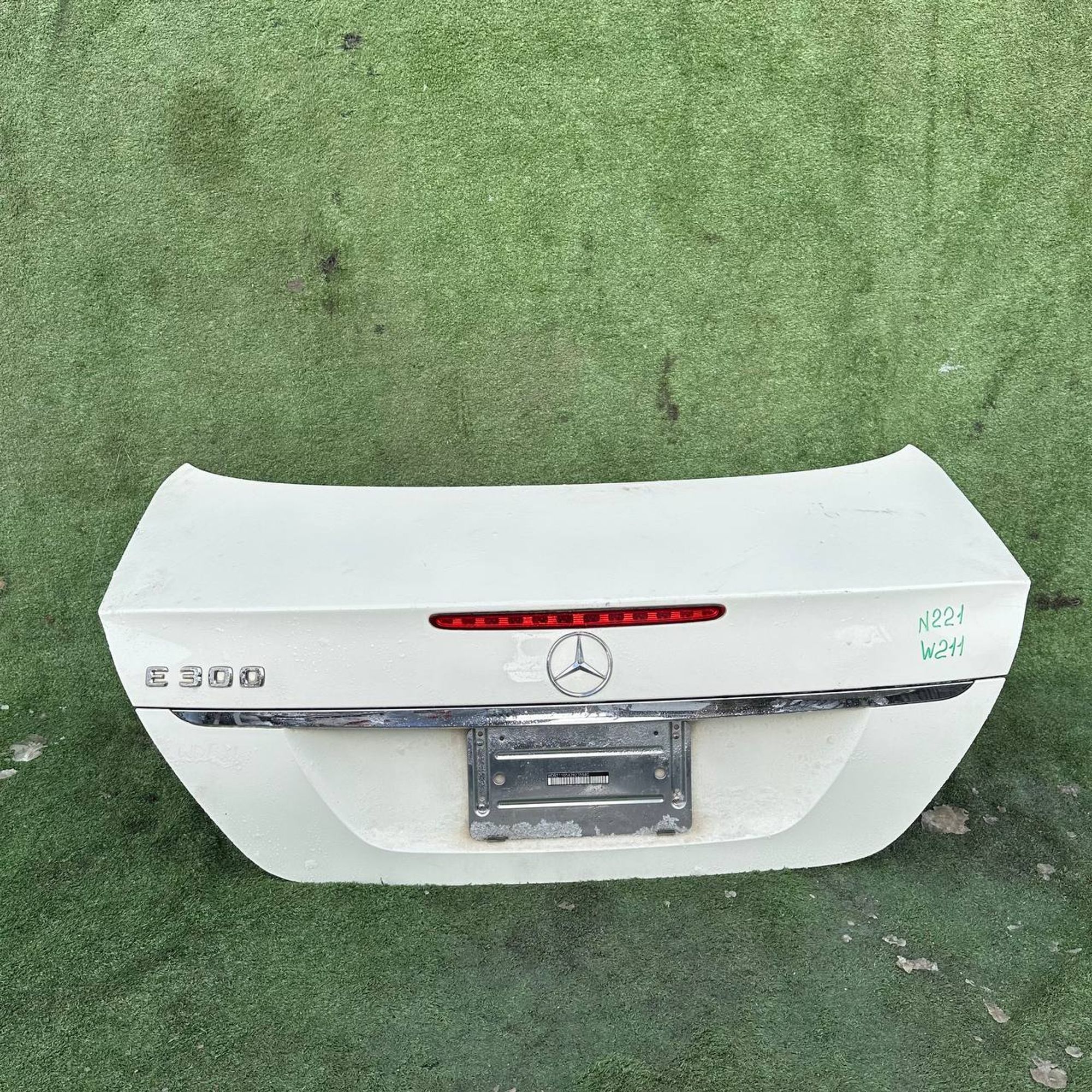 221 Крышка багажника Mercedes-Benz E280 W211