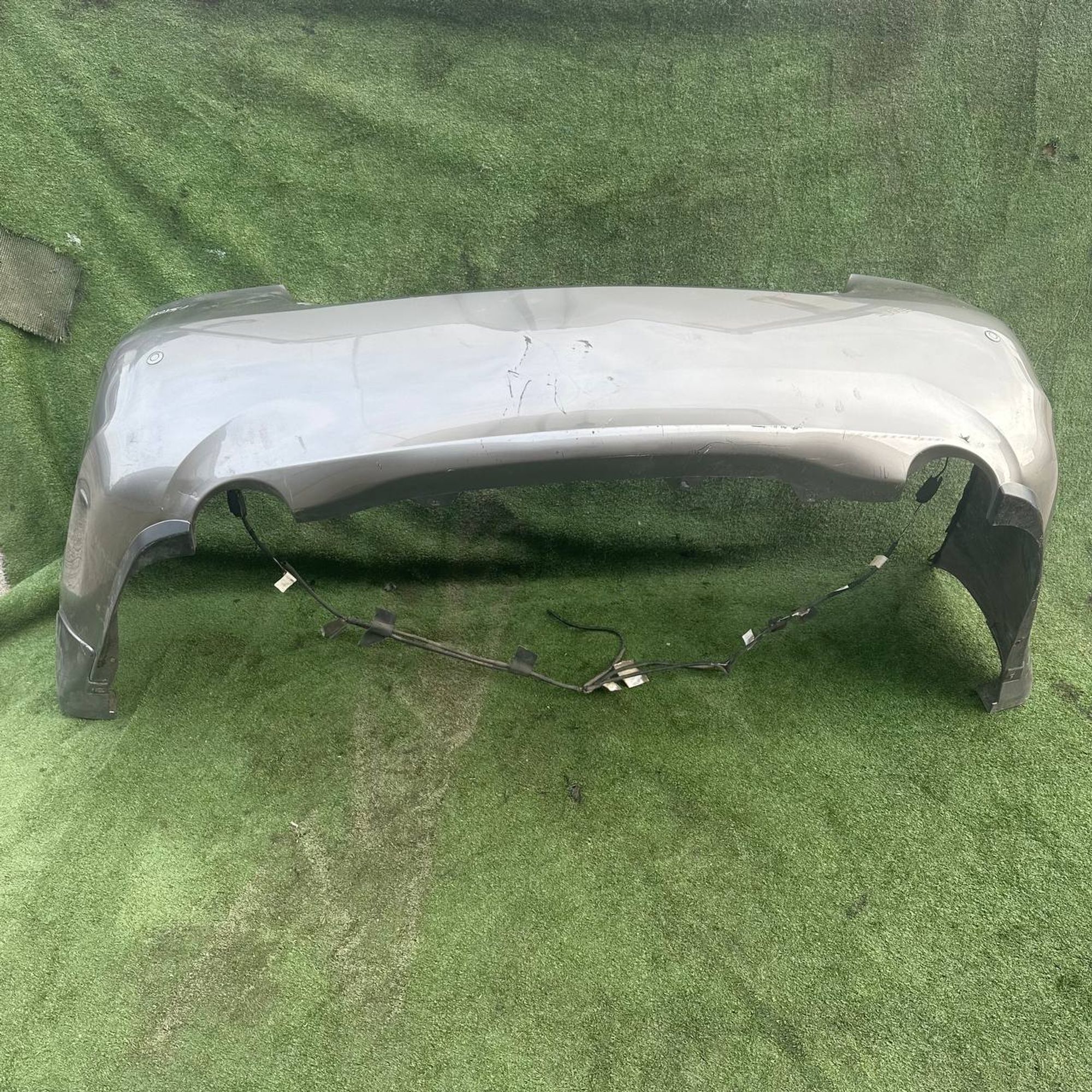670 Бампер задний Nissan Cima HGY51