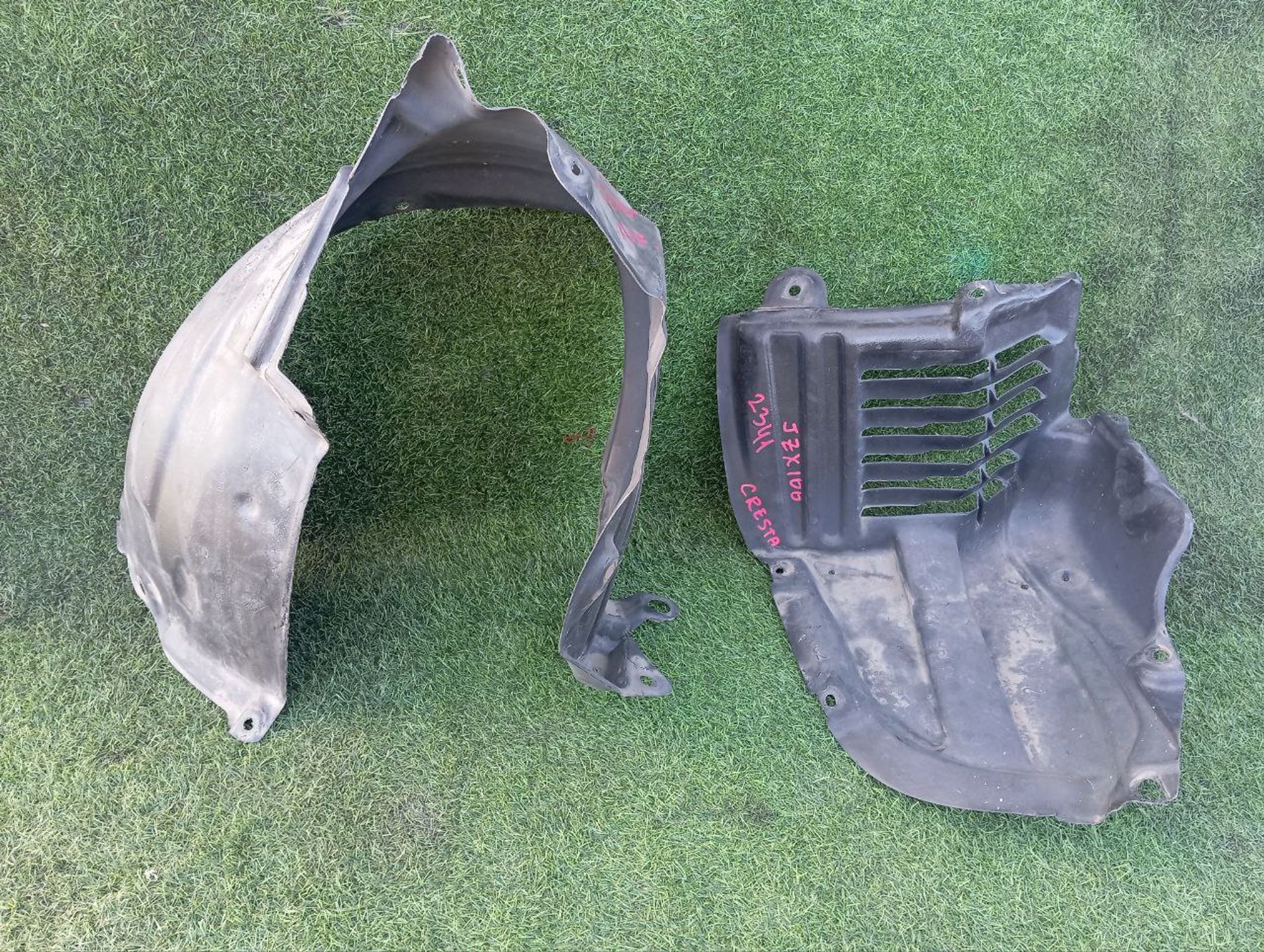 2341 Подкрылок F/R Toyota Cresta JZX100