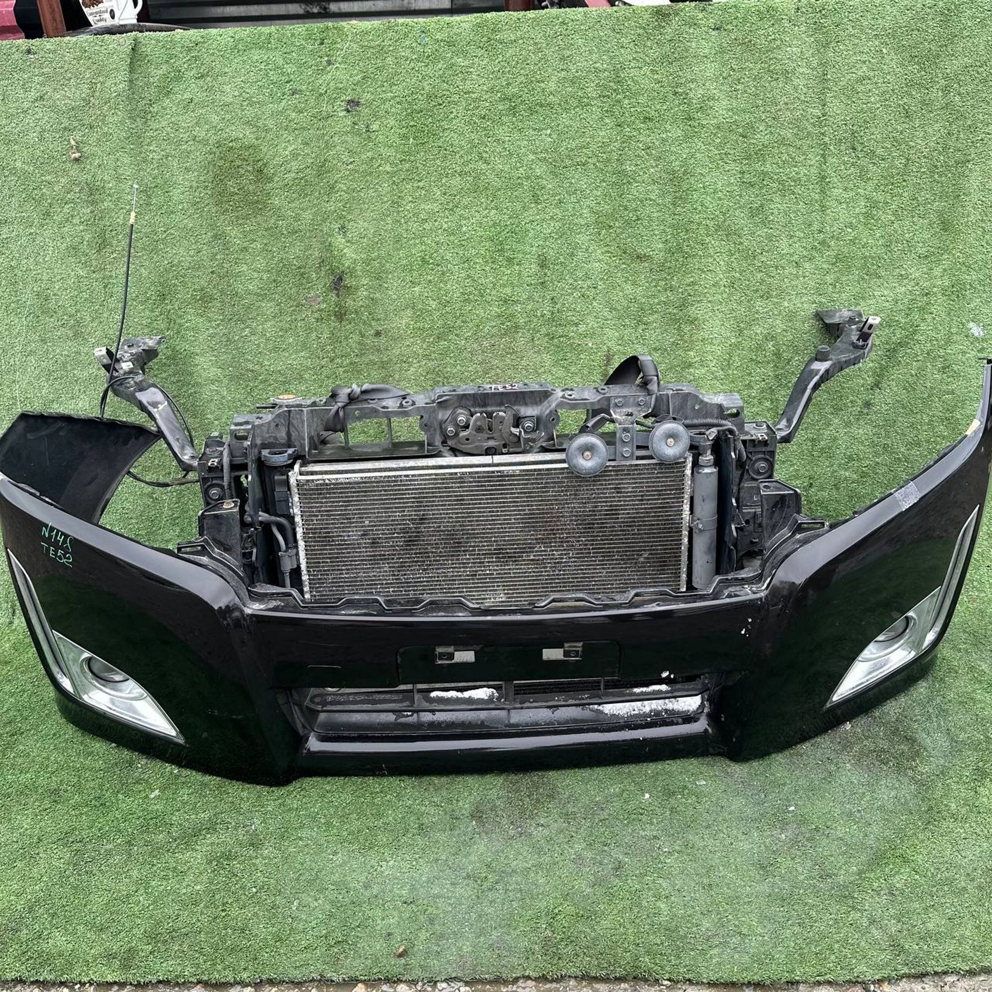 148 Ноускат Nissan Elgrand E52