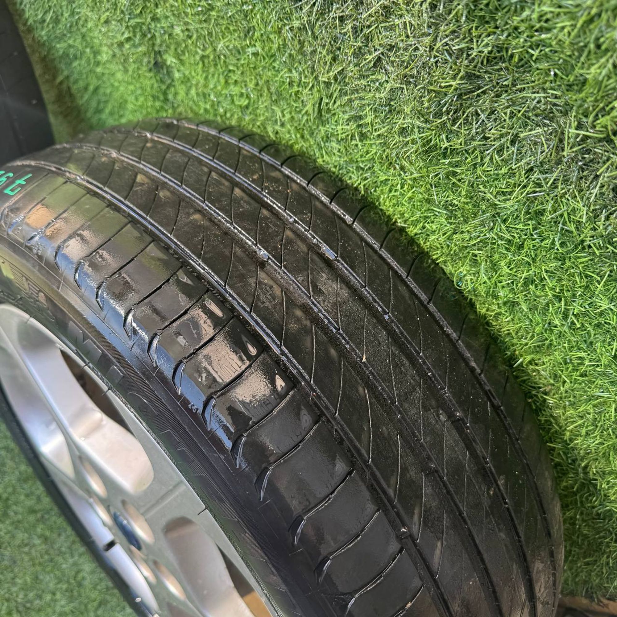 https://gcs.partsauto.market/rn-stockpro.appspot.com/thmbs/userImages/772e461030aea93f4dbb6447c0f924d3/part/a4e41a14-e9f6-4f79-8dbc-033f3e3a238c_1742900116246.jpg