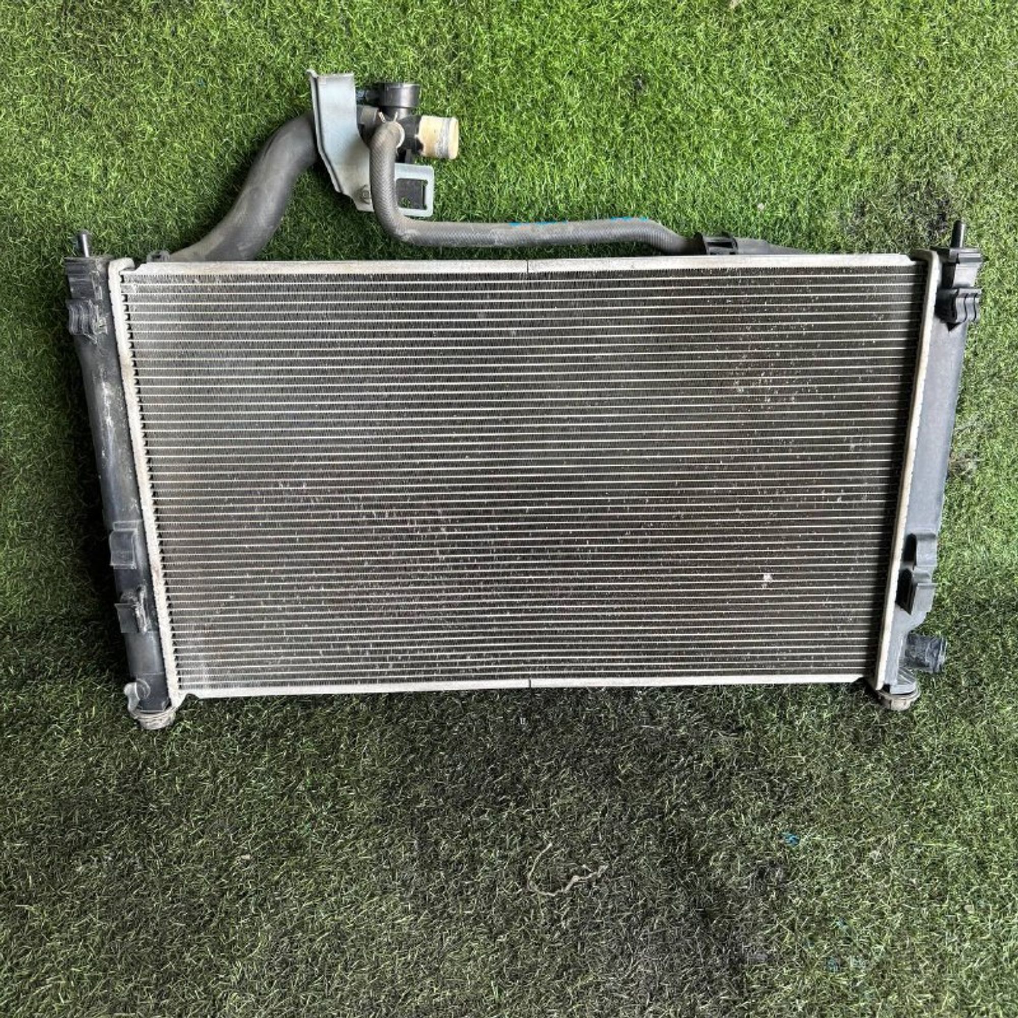 https://gcs.partsauto.market/rn-stockpro.appspot.com/thmbs/userImages/772e461030aea93f4dbb6447c0f924d3/part/aa54e433-7e63-45cb-98cf-abe624aaba21_1748499229610.jpg