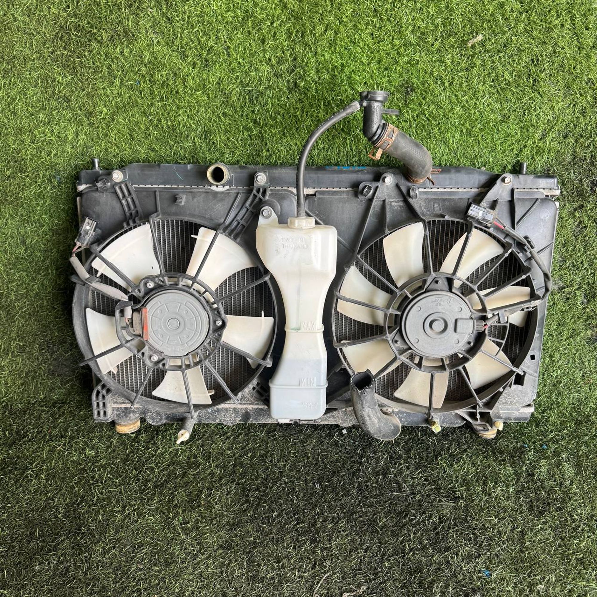 https://gcs.partsauto.market/rn-stockpro.appspot.com/thmbs/userImages/772e461030aea93f4dbb6447c0f924d3/part/b71bd128-a826-4ce8-85da-a2c09866407c_1748499565516.jpg