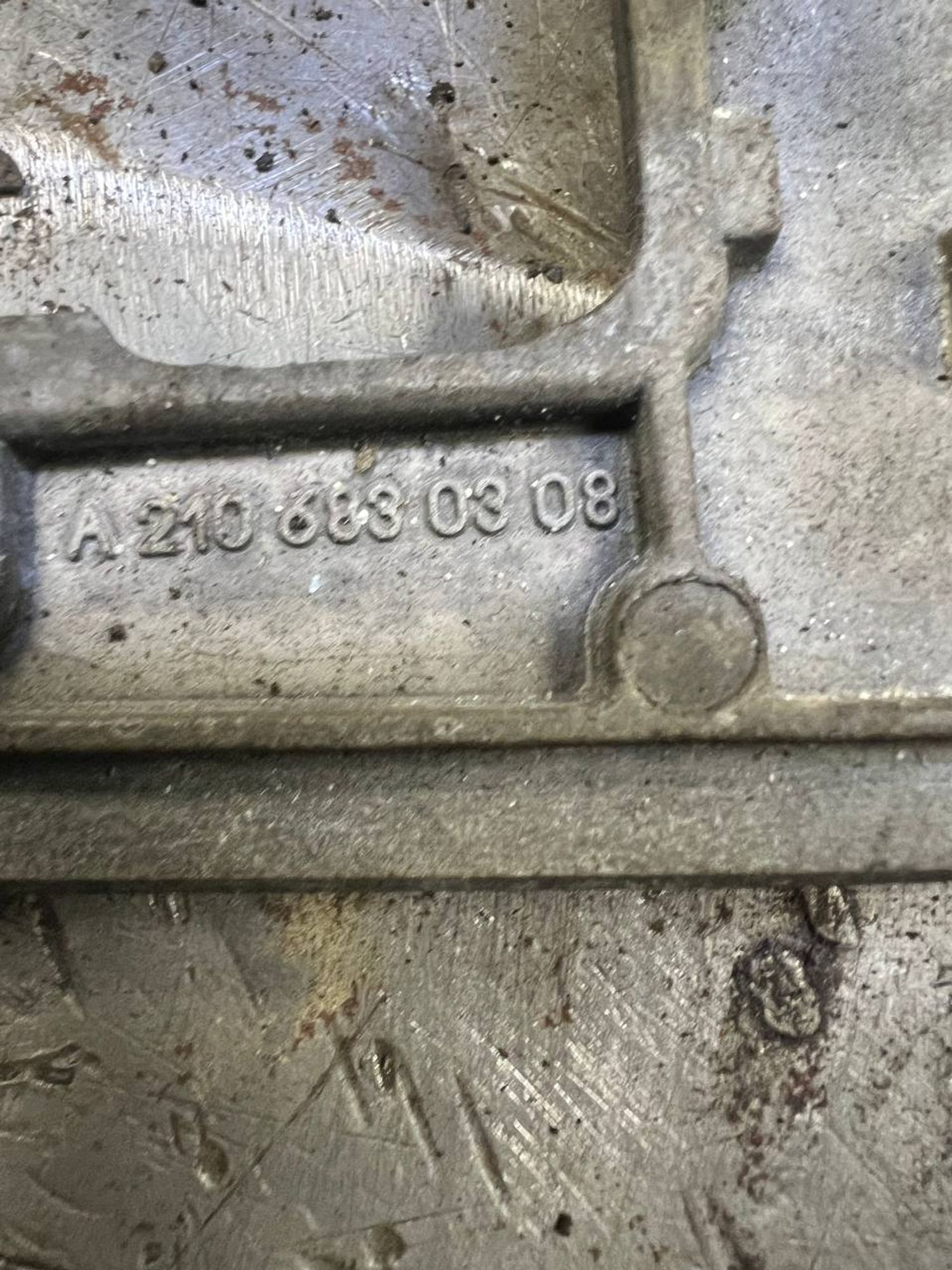 https://gcs.partsauto.market/rn-stockpro.appspot.com/thmbs/userImages/7cfef6f3f711b4301ce5946b404c3455/part/0a7f582f-9aa4-4168-81f6-289d52902ec2_1748254737972.jpg