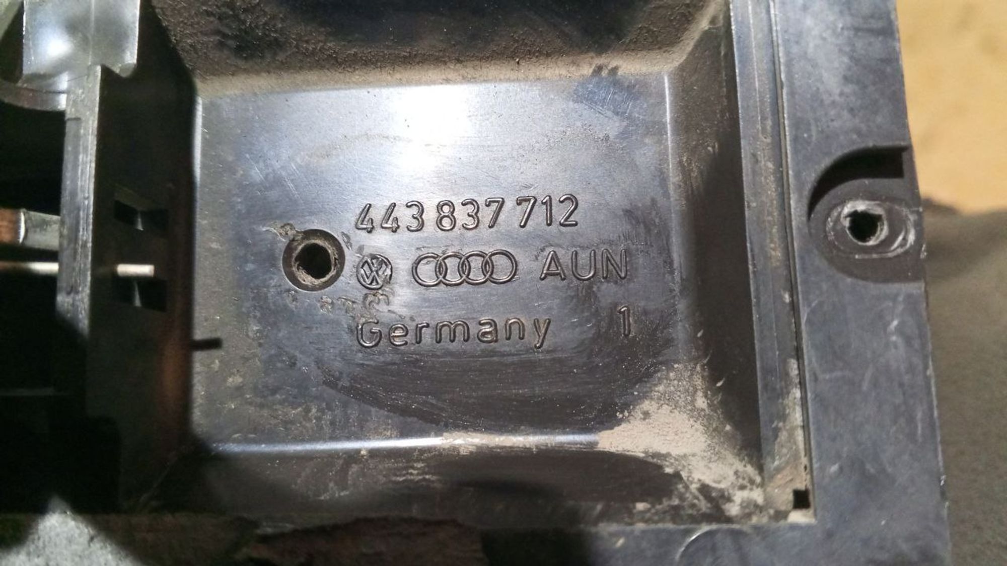 https://gcs.partsauto.market/rn-stockpro.appspot.com/thmbs/userImages/7cfef6f3f711b4301ce5946b404c3455/part/0dc6aec0-659a-4540-bf73-5082d4429839_1734365077093.jpg