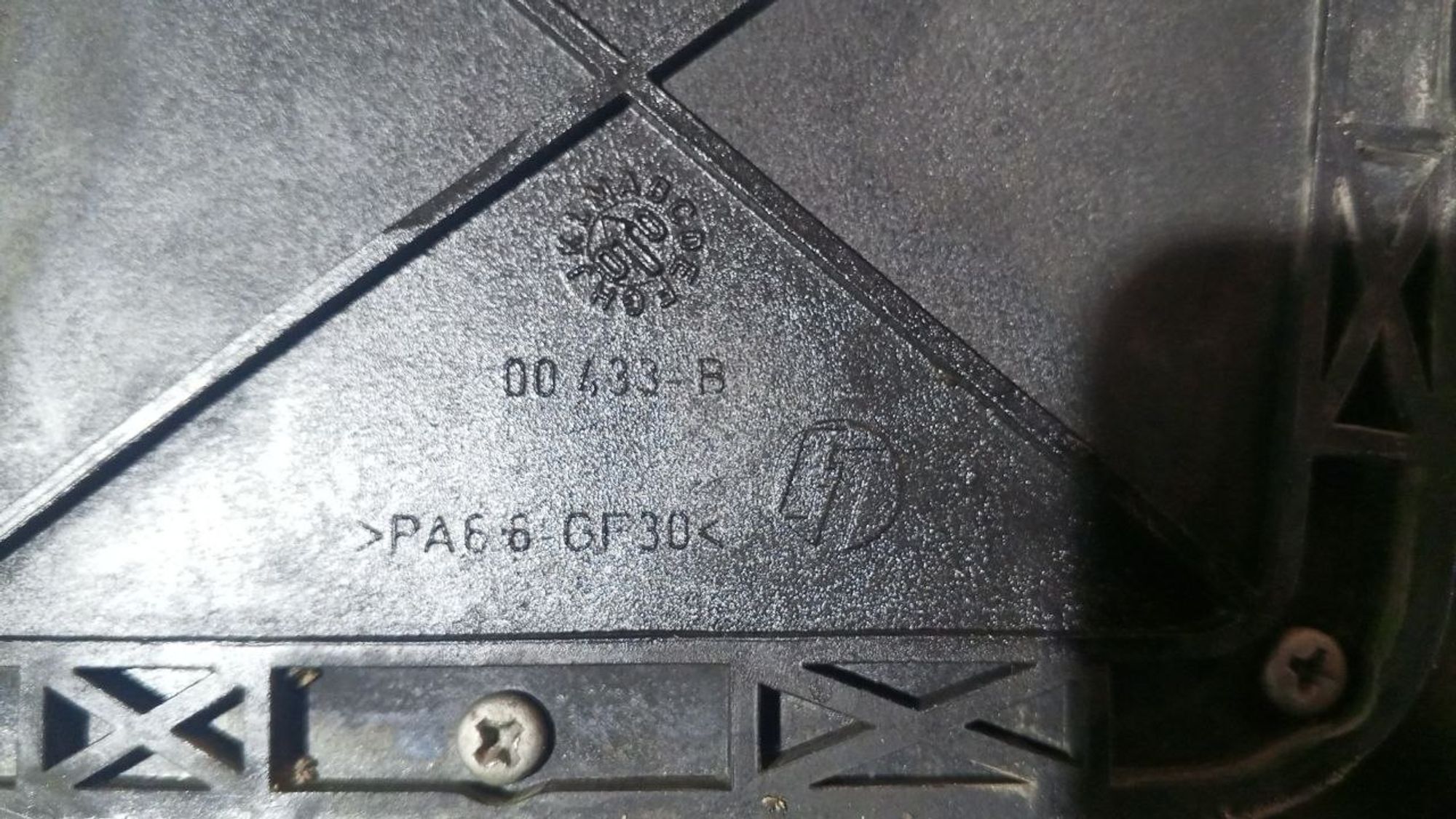 https://gcs.partsauto.market/rn-stockpro.appspot.com/thmbs/userImages/7cfef6f3f711b4301ce5946b404c3455/part/1c3cad26-fef0-4d1e-b495-a0ffd8c11e8b_1738508463510.jpg