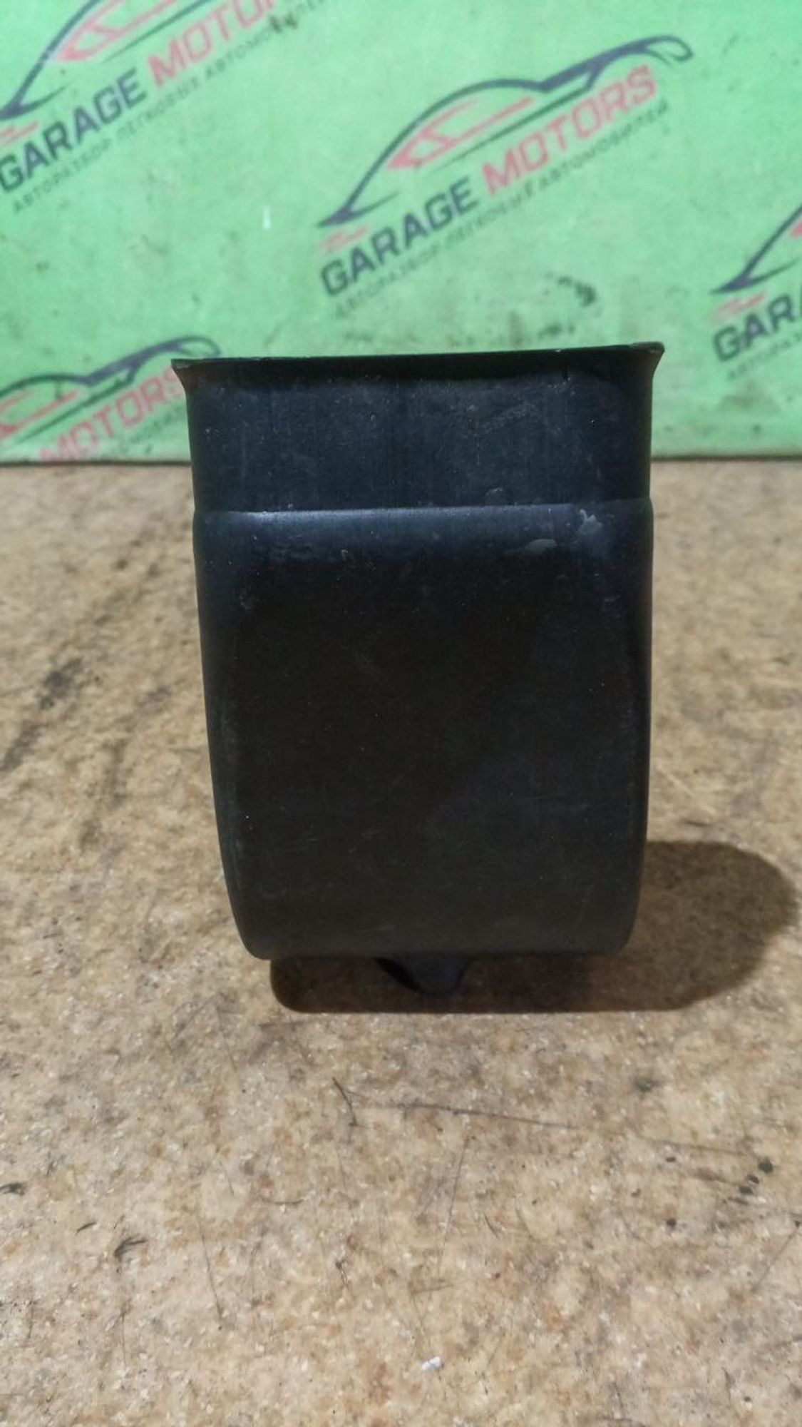 https://gcs.partsauto.market/rn-stockpro.appspot.com/thmbs/userImages/7cfef6f3f711b4301ce5946b404c3455/part/271987ac-14ca-455a-838d-38be2fca3ffb_1737286373565.jpg