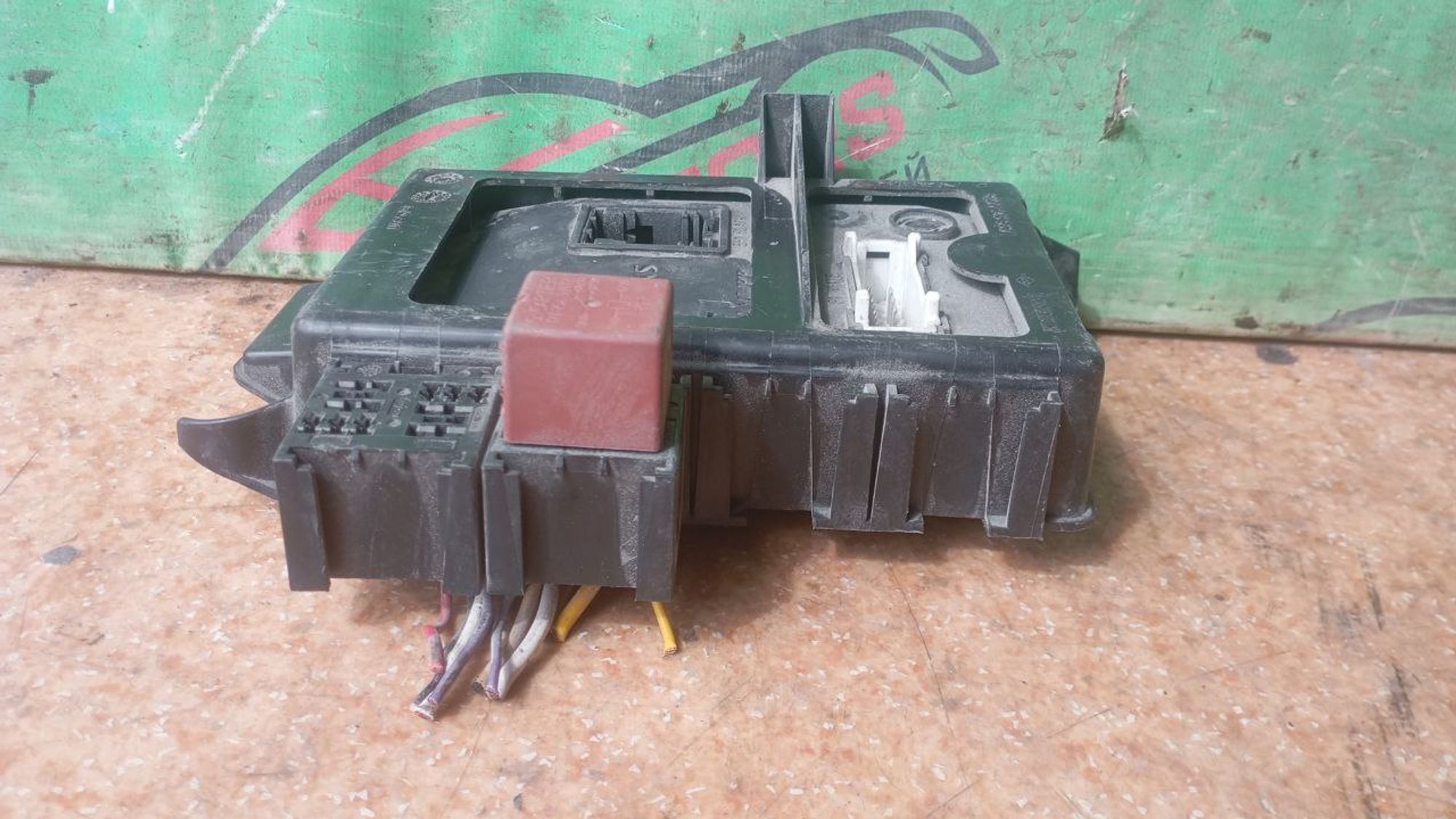 https://gcs.partsauto.market/rn-stockpro.appspot.com/thmbs/userImages/7cfef6f3f711b4301ce5946b404c3455/part/381b68e1-d214-4c52-b626-a33091df1d52_1746717720901.jpg