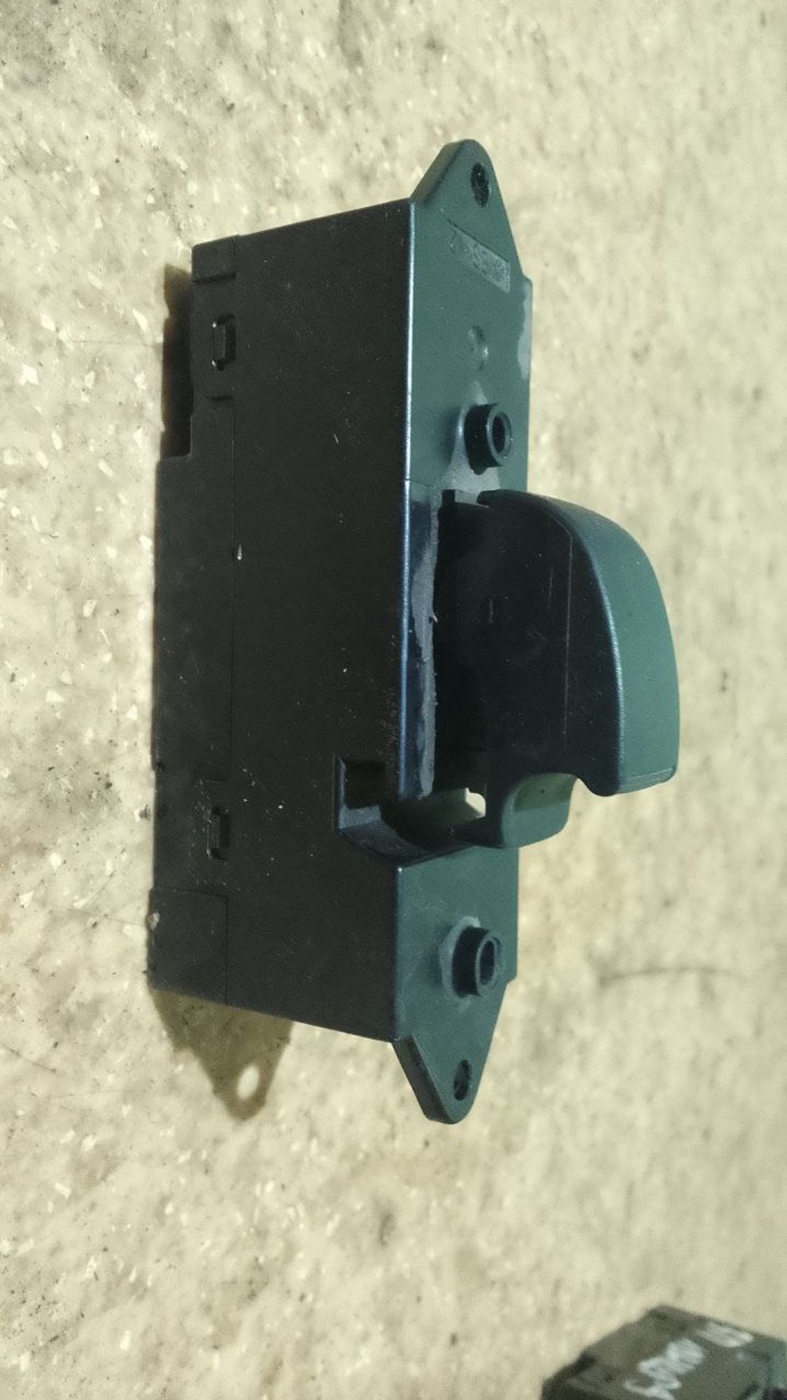 https://gcs.partsauto.market/rn-stockpro.appspot.com/thmbs/userImages/7cfef6f3f711b4301ce5946b404c3455/part/39c865f3-48d8-4eda-98ac-9ee57465a140_1747292714534.jpg
