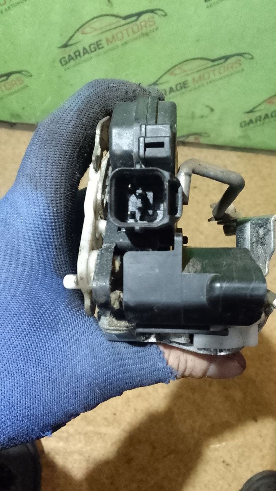 https://gcs.partsauto.market/rn-stockpro.appspot.com/thmbs/userImages/7cfef6f3f711b4301ce5946b404c3455/part/3bb35f4e-13e0-471b-91e4-f1e67aec101f_1747296910676.jpg