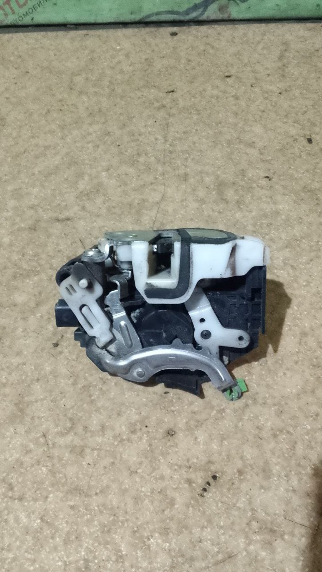 https://gcs.partsauto.market/rn-stockpro.appspot.com/thmbs/userImages/7cfef6f3f711b4301ce5946b404c3455/part/3bf68aa2-ca9f-47cd-ab67-9c9a096472b0_1747296909479.jpg