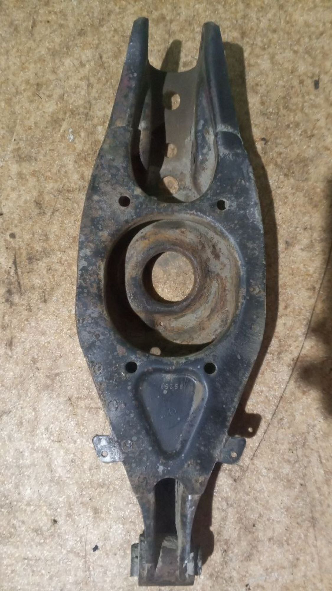 https://gcs.partsauto.market/rn-stockpro.appspot.com/thmbs/userImages/7cfef6f3f711b4301ce5946b404c3455/part/46bb251c-44e4-4f98-8314-d1f1e1a3c1b0_1735158445417.jpg