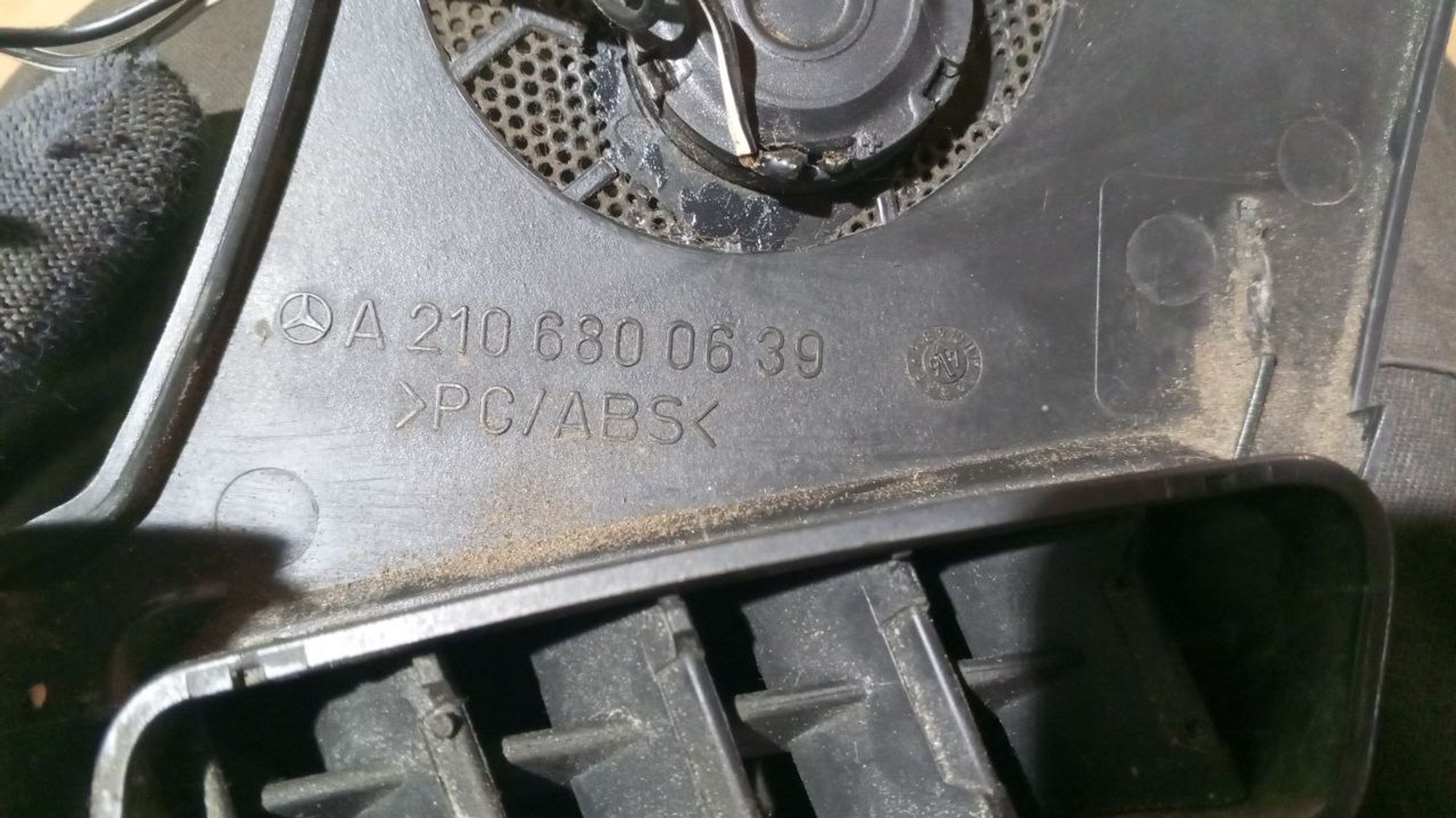https://gcs.partsauto.market/rn-stockpro.appspot.com/thmbs/userImages/7cfef6f3f711b4301ce5946b404c3455/part/48e58a29-8955-43f4-ae0c-1cc93efcce3a_1734712011891.jpg