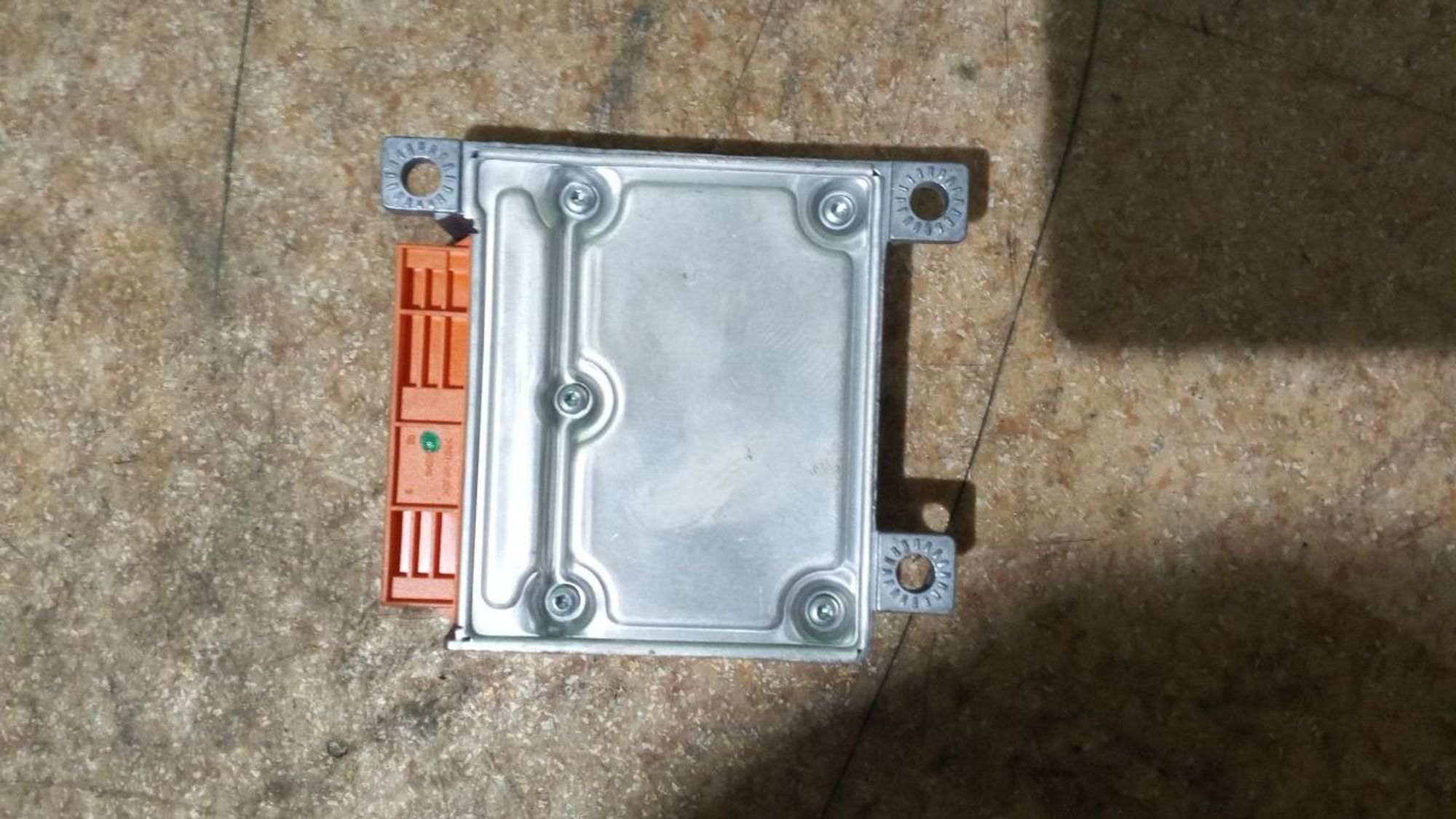 https://gcs.partsauto.market/rn-stockpro.appspot.com/thmbs/userImages/7cfef6f3f711b4301ce5946b404c3455/part/77a3ecd3-aca5-44a5-9050-dc63d089378e_1735393475265.jpg