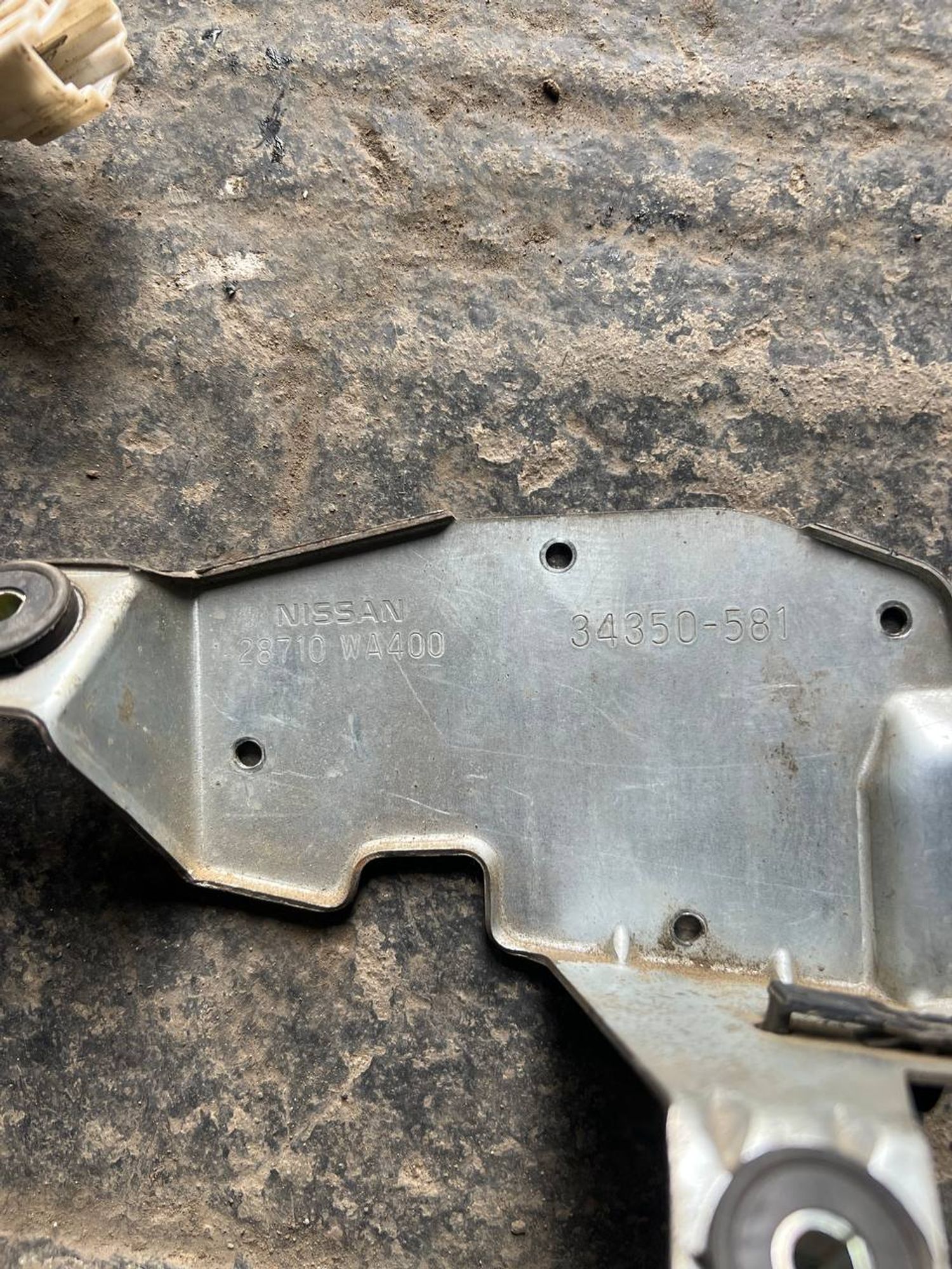 https://gcs.partsauto.market/rn-stockpro.appspot.com/thmbs/userImages/7cfef6f3f711b4301ce5946b404c3455/part/789f3b6d-7e50-4b23-af16-d4614817f72f_1746526603233.jpg