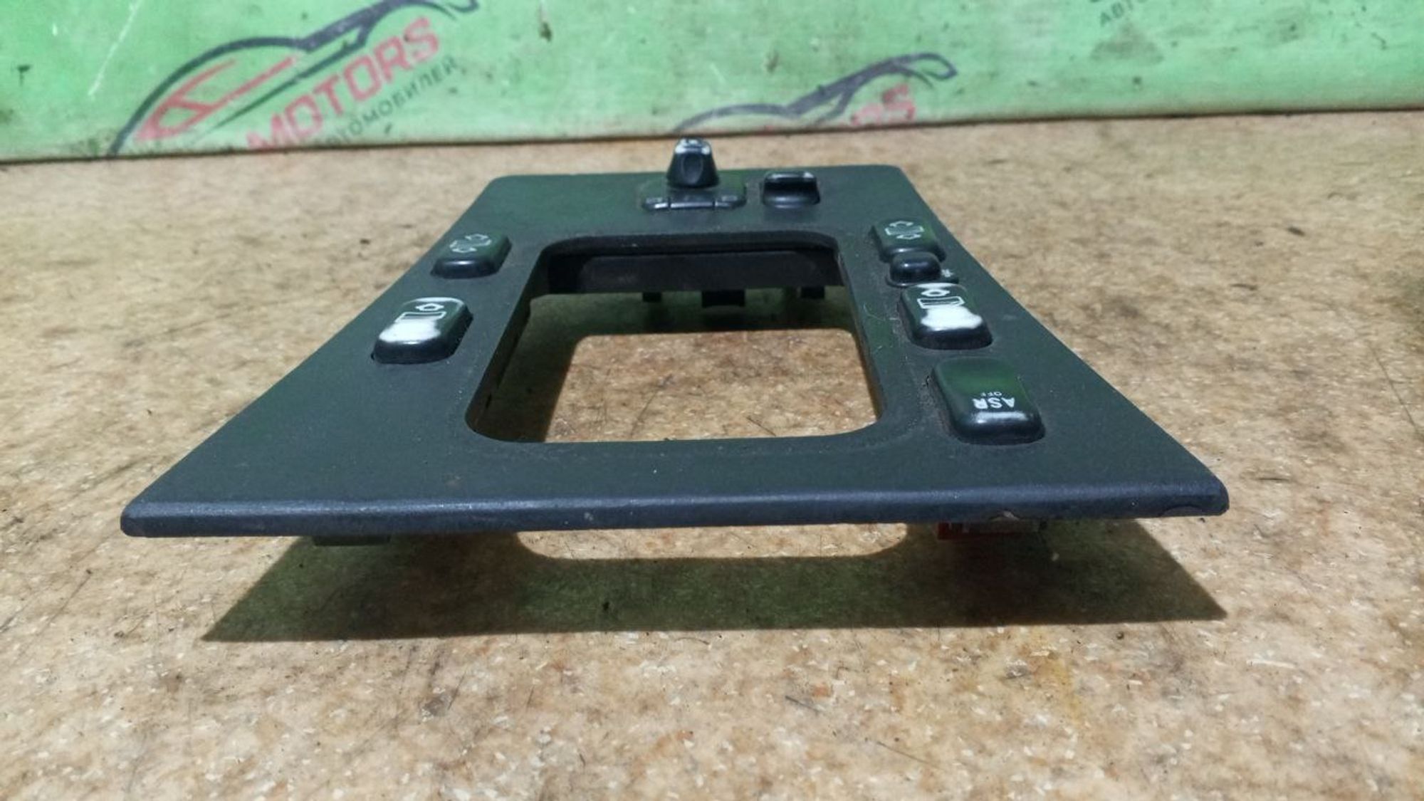 https://gcs.partsauto.market/rn-stockpro.appspot.com/thmbs/userImages/7cfef6f3f711b4301ce5946b404c3455/part/8487e09d-fc37-4110-b8e2-7d54e67c5cb3_1735212420749.jpg