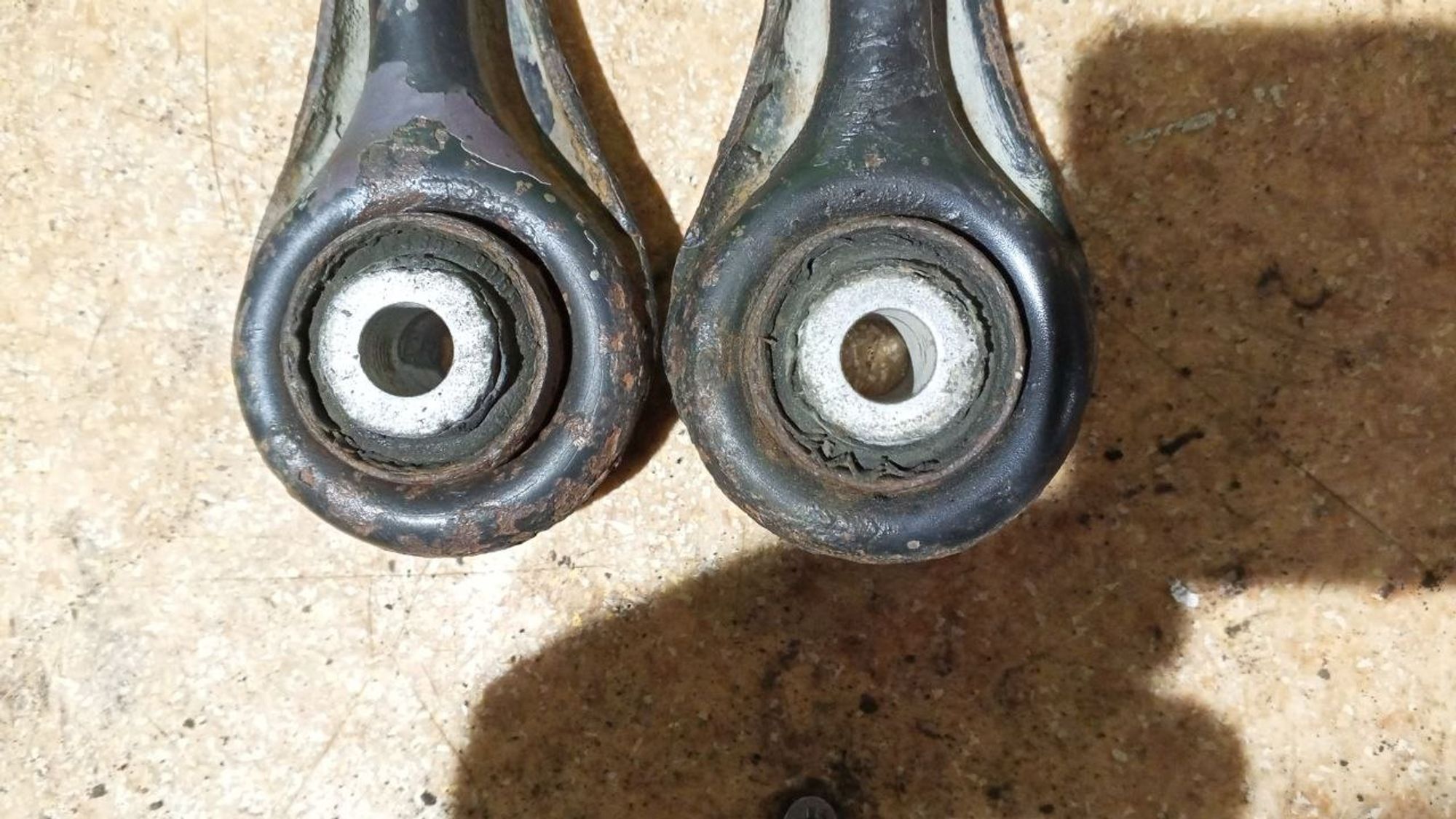 https://gcs.partsauto.market/rn-stockpro.appspot.com/thmbs/userImages/7cfef6f3f711b4301ce5946b404c3455/part/88233b08-2373-4c0c-87db-ef92e6486dec_1735212595227.jpg