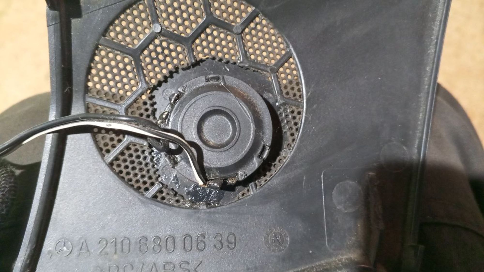 https://gcs.partsauto.market/rn-stockpro.appspot.com/thmbs/userImages/7cfef6f3f711b4301ce5946b404c3455/part/9adf5486-3a31-4ad1-bbd6-f0546b8f2d38_1734712011849.jpg