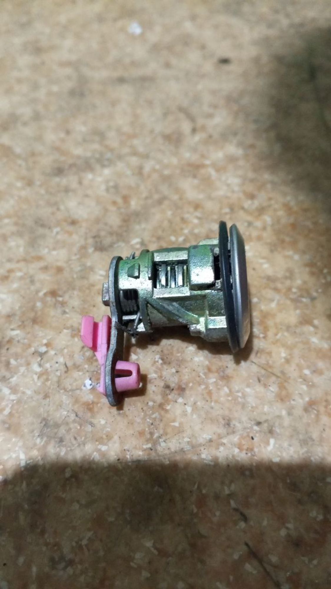 https://gcs.partsauto.market/rn-stockpro.appspot.com/thmbs/userImages/7cfef6f3f711b4301ce5946b404c3455/part/9ca1b917-d18e-4135-a7a1-8005ace60566_1733226822846.jpg