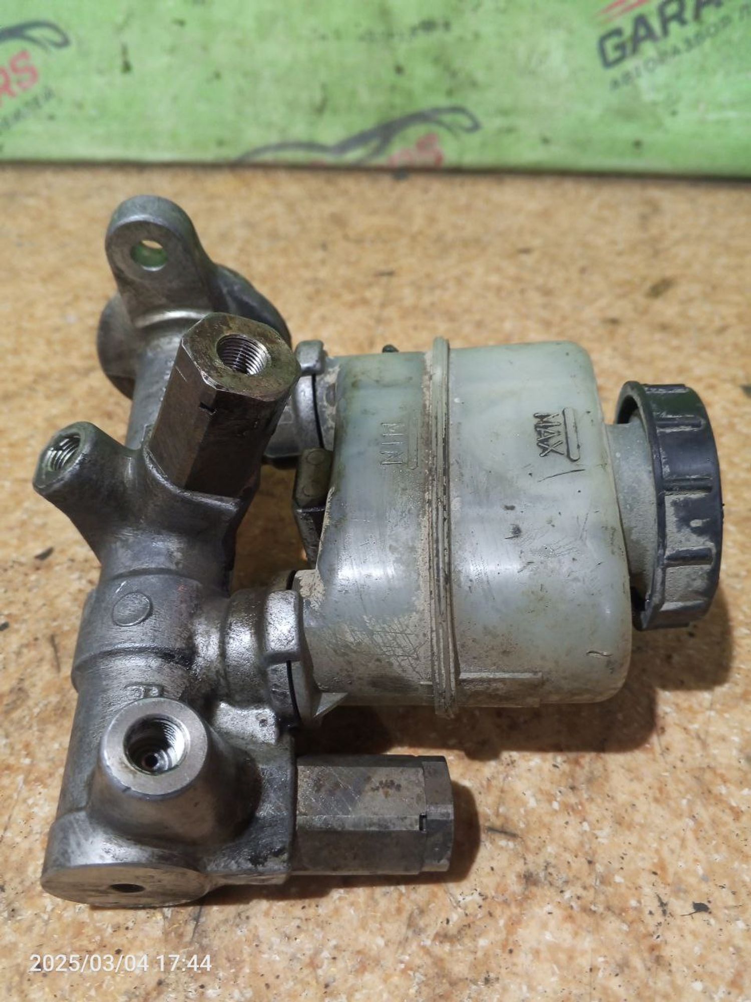 https://gcs.partsauto.market/rn-stockpro.appspot.com/thmbs/userImages/7cfef6f3f711b4301ce5946b404c3455/part/9f210a0e-77f5-46c9-8f21-81b7e91c0b0d_1741106743985.jpg