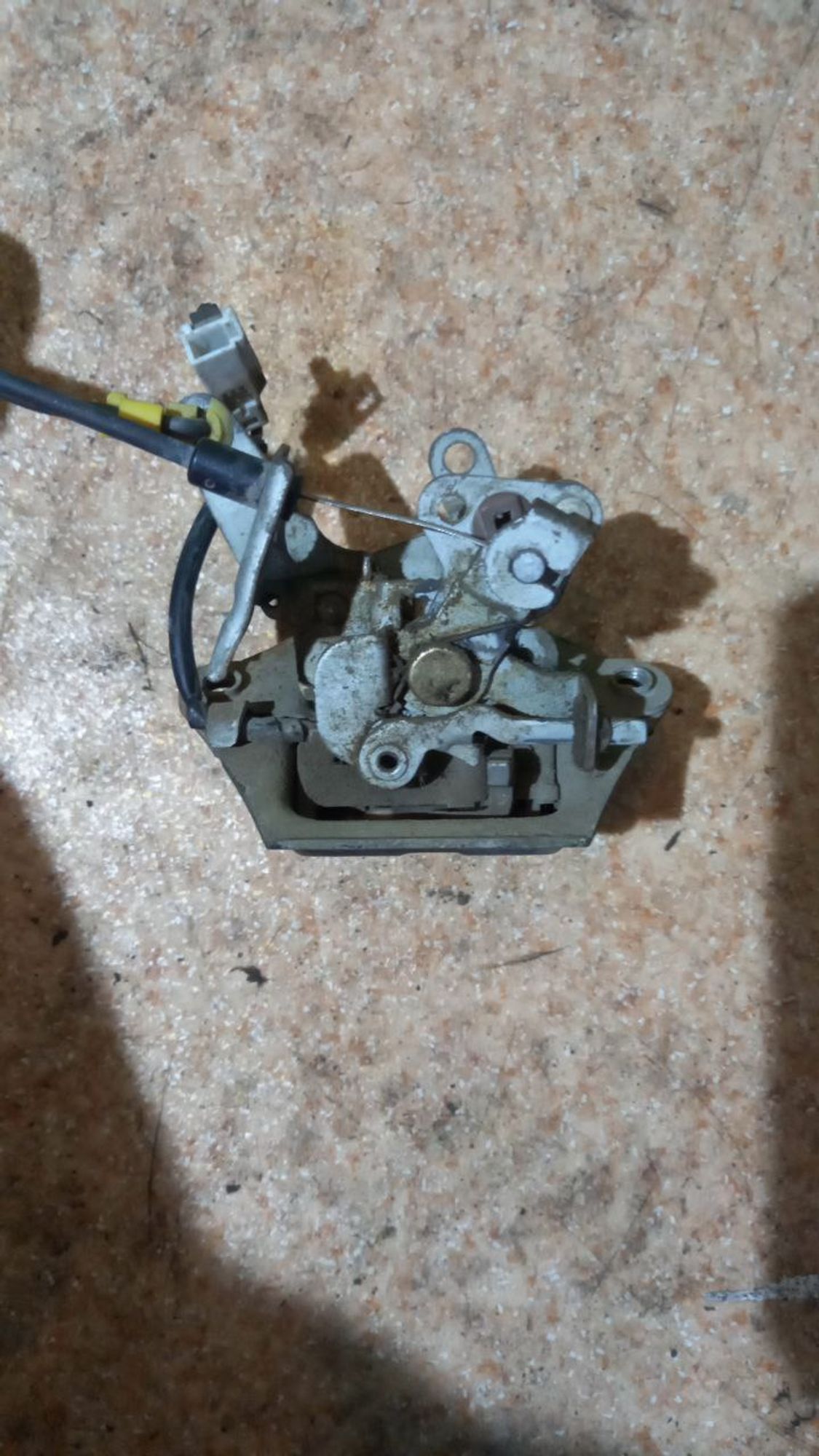 https://gcs.partsauto.market/rn-stockpro.appspot.com/thmbs/userImages/7cfef6f3f711b4301ce5946b404c3455/part/a992873e-b552-4a59-94ab-dcfe09535b16_1709108420166.jpg