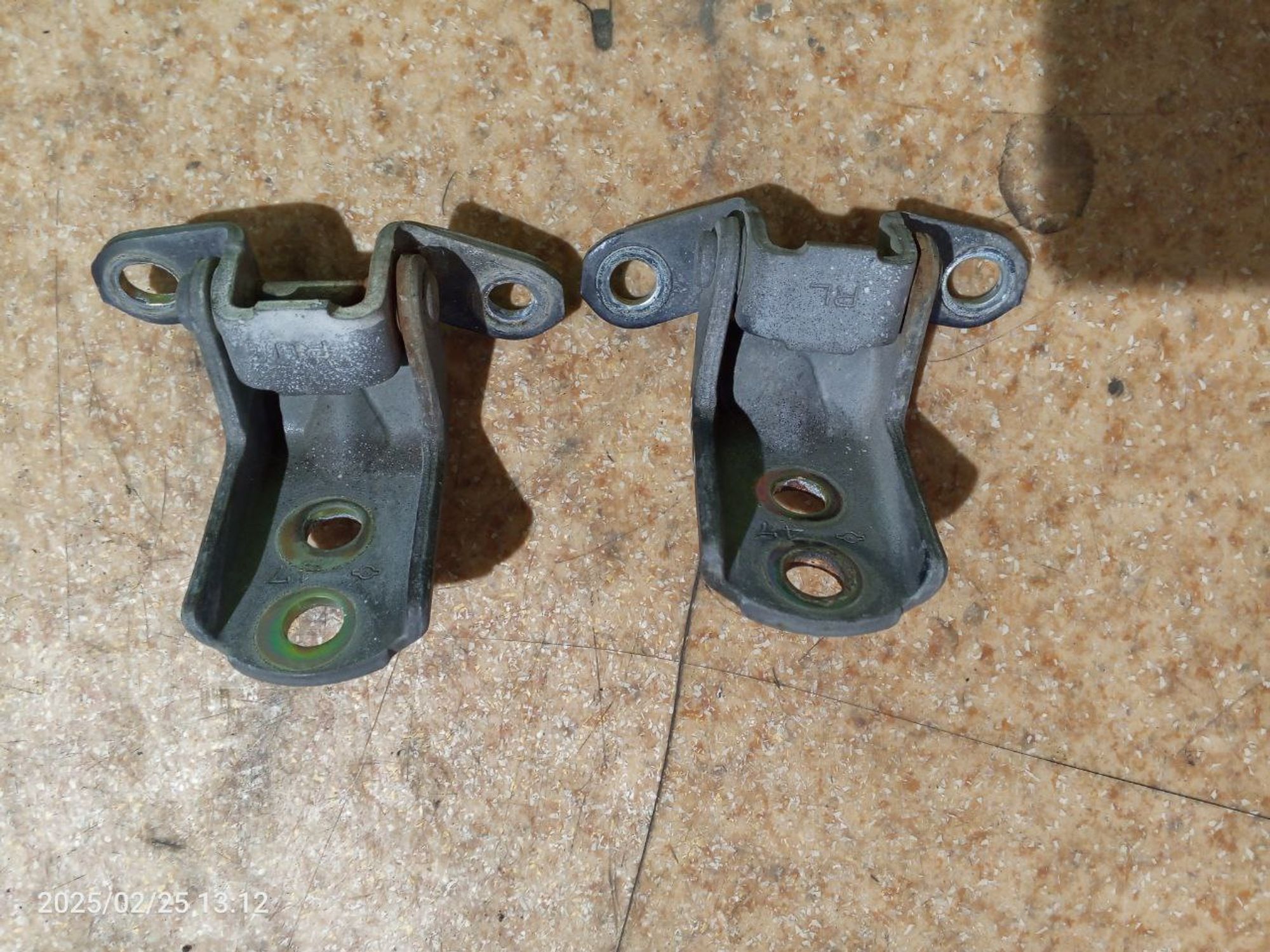https://gcs.partsauto.market/rn-stockpro.appspot.com/thmbs/userImages/7cfef6f3f711b4301ce5946b404c3455/part/b43baf36-5fcc-44c1-8b7d-2e87f2b26294_1740494858570.jpg