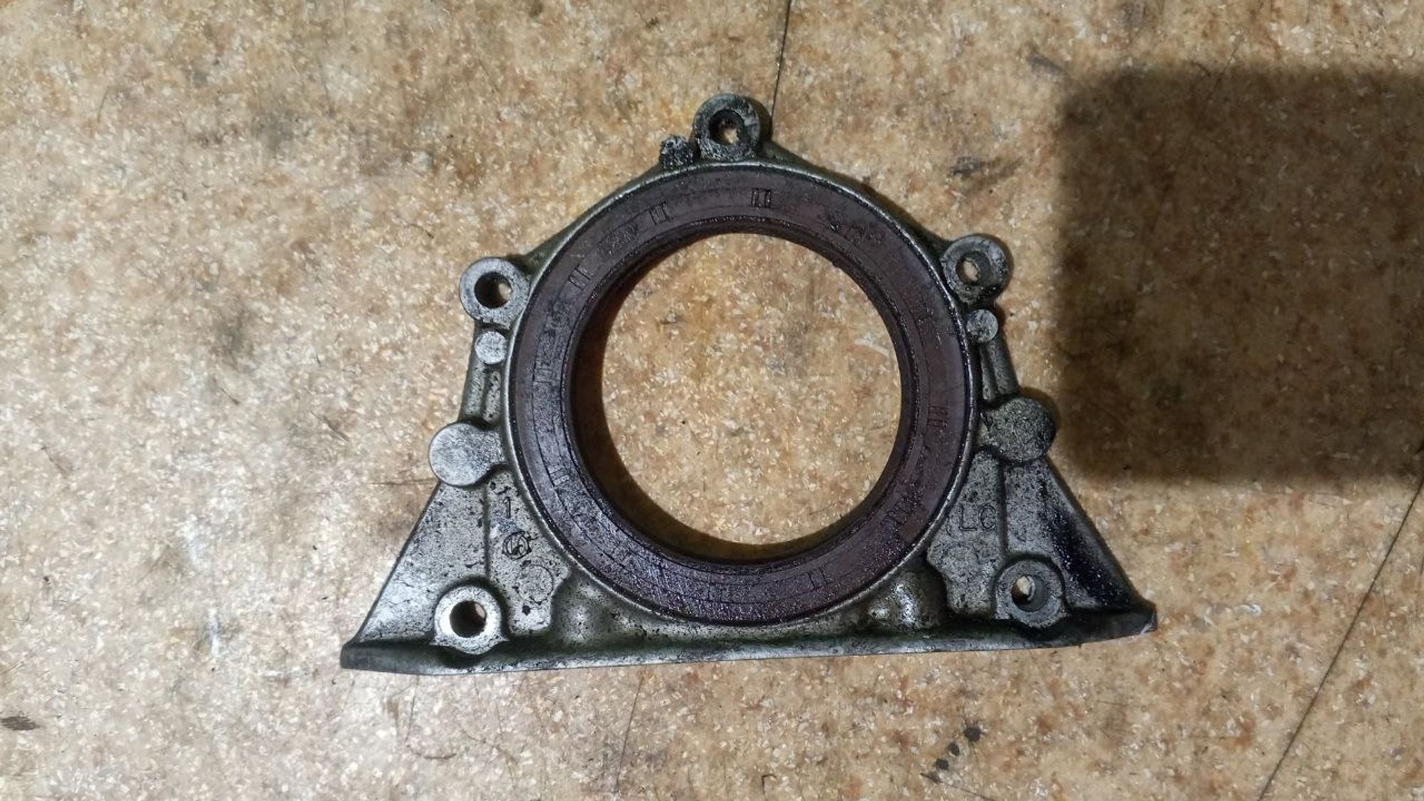 https://gcs.partsauto.market/rn-stockpro.appspot.com/thmbs/userImages/7cfef6f3f711b4301ce5946b404c3455/part/d52d50ff-9f23-495b-a669-92a1f74490df_1734175164284.jpg