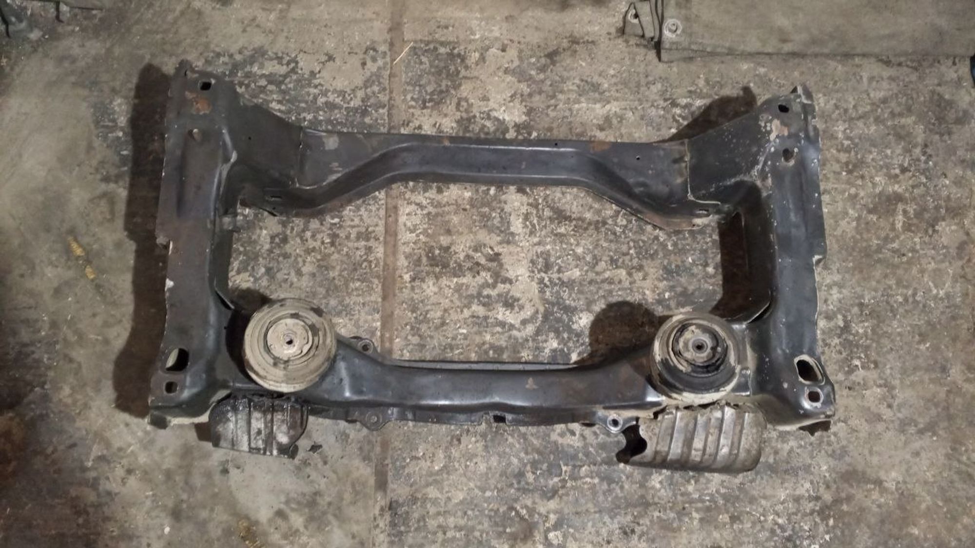 https://gcs.partsauto.market/rn-stockpro.appspot.com/thmbs/userImages/7cfef6f3f711b4301ce5946b404c3455/part/d8112c1e-7641-4213-8198-d5819007a643_1734806352208.jpg