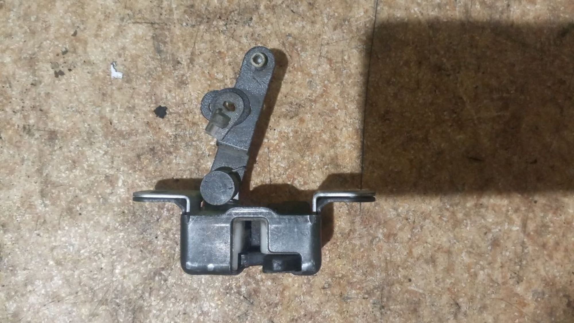 https://gcs.partsauto.market/rn-stockpro.appspot.com/thmbs/userImages/7cfef6f3f711b4301ce5946b404c3455/part/e430bb52-96a2-4262-94ca-21154c35f704_1737740798209.jpg