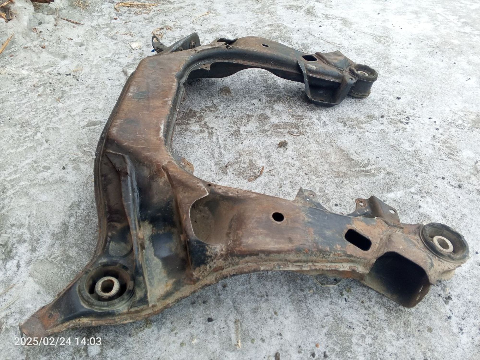 https://gcs.partsauto.market/rn-stockpro.appspot.com/thmbs/userImages/7cfef6f3f711b4301ce5946b404c3455/part/e4856bb2-2675-4047-923e-f5499bb5f75f_1740401394826.jpg