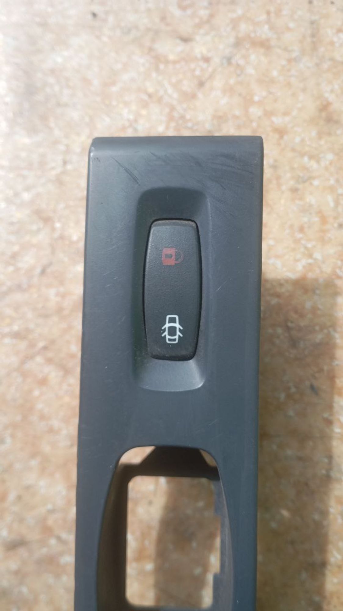 https://gcs.partsauto.market/rn-stockpro.appspot.com/thmbs/userImages/7cfef6f3f711b4301ce5946b404c3455/part/e8408920-7ae4-480f-8edf-d15cfca089d6_1746718435178.jpg