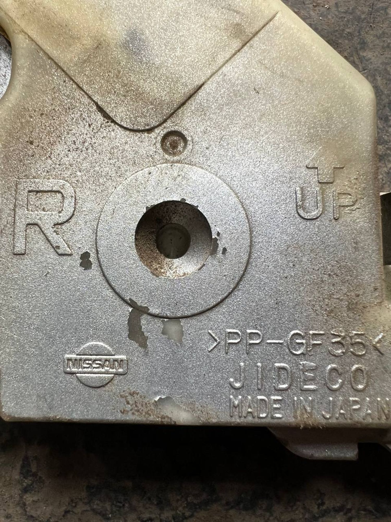 https://gcs.partsauto.market/rn-stockpro.appspot.com/thmbs/userImages/7cfef6f3f711b4301ce5946b404c3455/part/f65fcea0-4c52-4787-97b3-2cba7d439d82_1746526755102.jpg