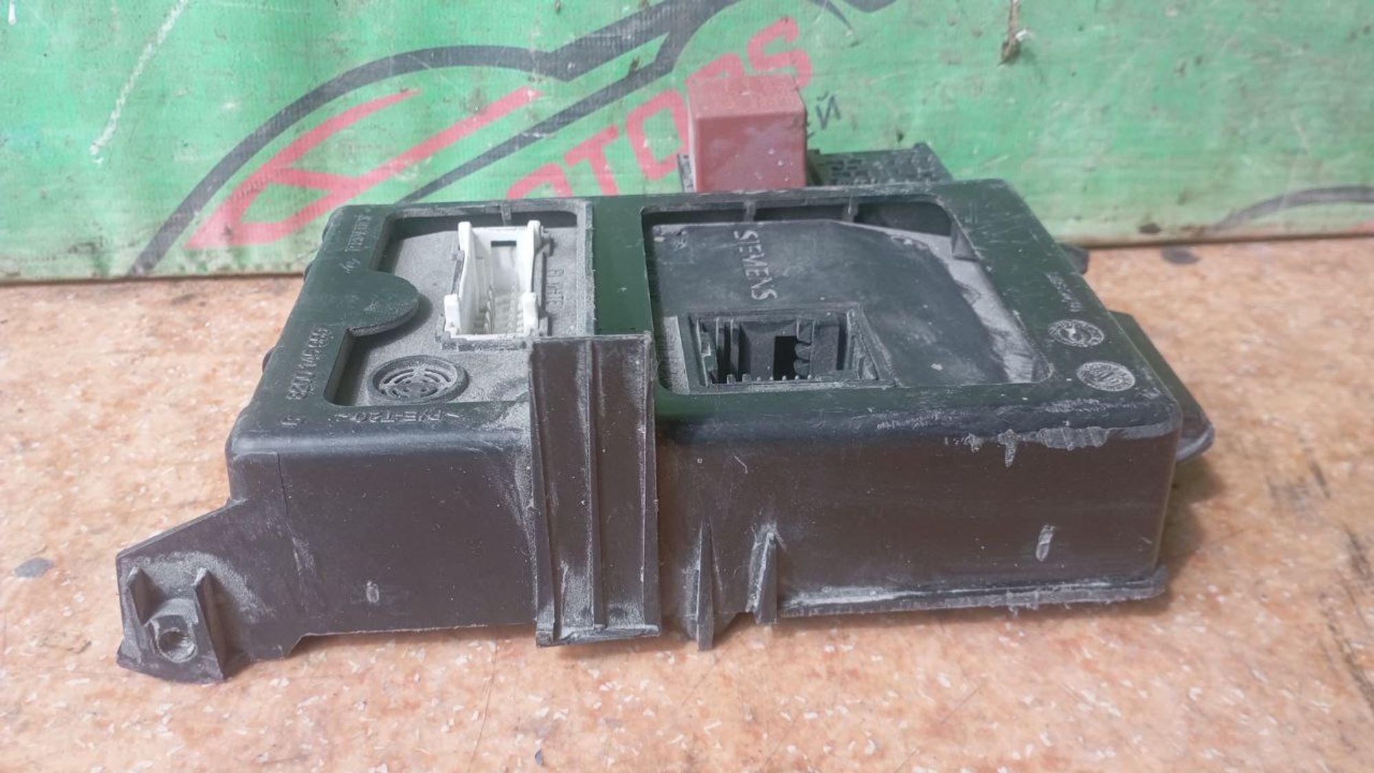 https://gcs.partsauto.market/rn-stockpro.appspot.com/thmbs/userImages/7cfef6f3f711b4301ce5946b404c3455/part/fd4ac995-b1b6-47ef-a8af-7cf18b28e2c1_1746717721750.jpg
