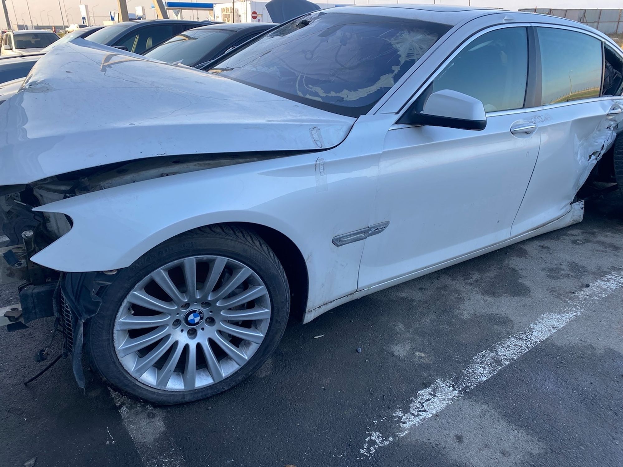 BMW 7 серия F01/F02/F04 2011