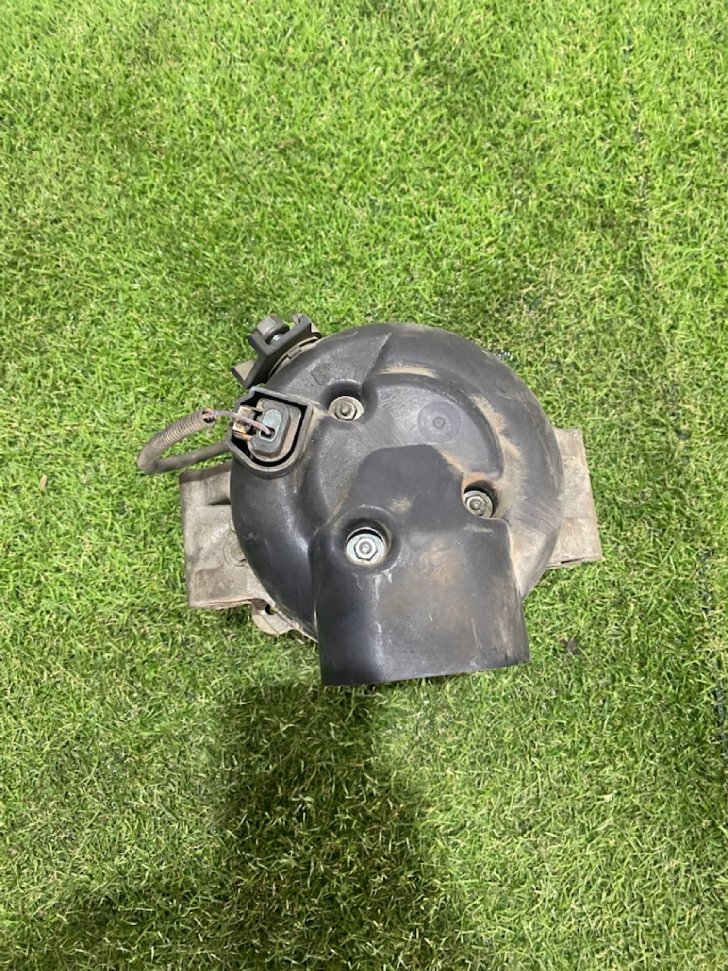 https://gcs.partsauto.market/rn-stockpro.appspot.com/thmbs/userImages/82798d1dea2c19ada63d093c70529e74/part/0218e641-335e-4f3a-917f-68fd121c80d3_1744029586709.jpg
