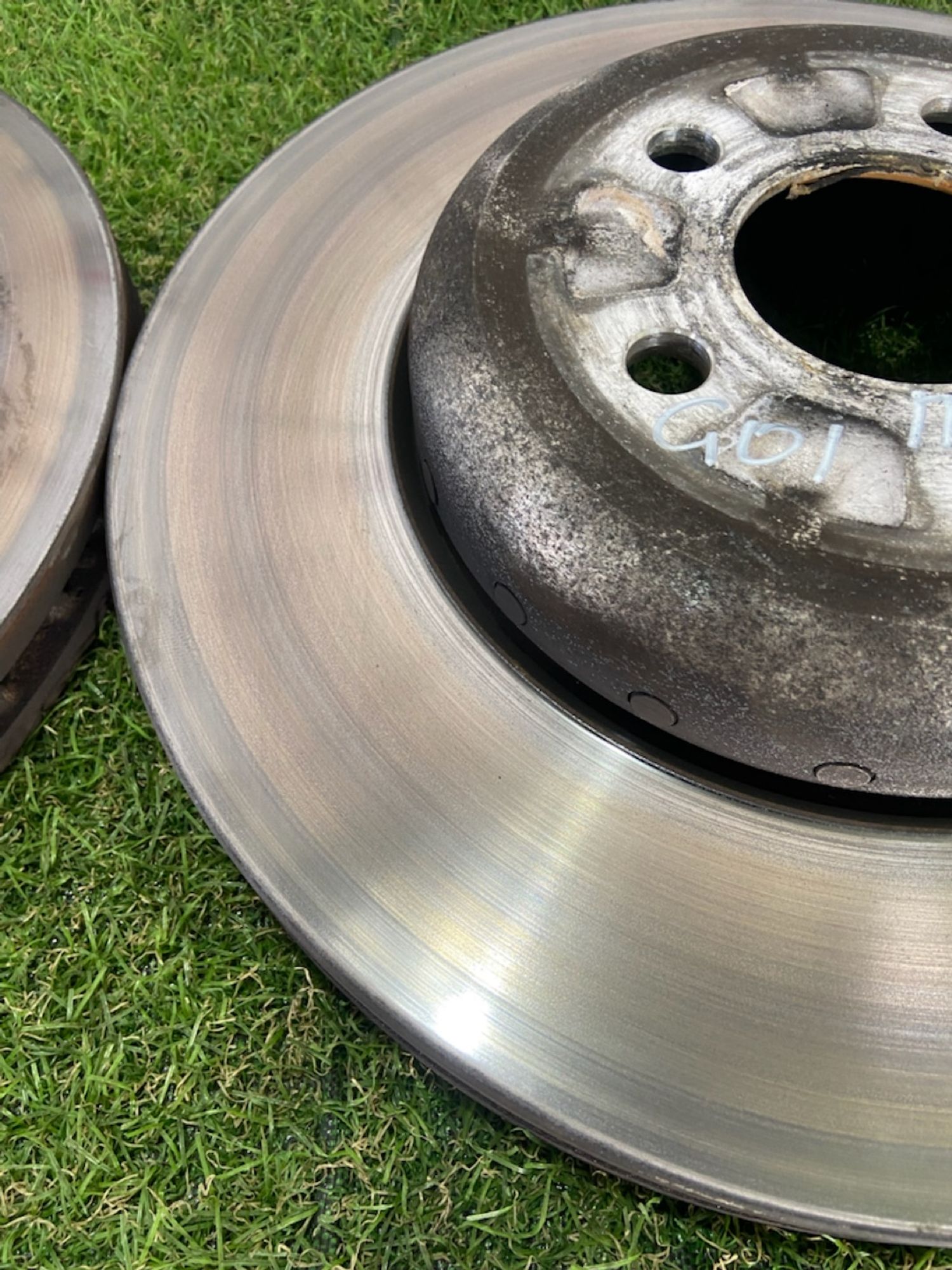 https://gcs.partsauto.market/rn-stockpro.appspot.com/thmbs/userImages/82798d1dea2c19ada63d093c70529e74/part/20a72d56-9157-4b75-bc06-a0c9d4364d6d_1746623079334.jpg