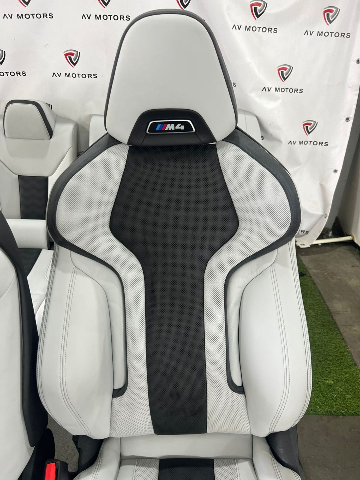 https://gcs.partsauto.market/rn-stockpro.appspot.com/thmbs/userImages/82798d1dea2c19ada63d093c70529e74/part/30c46bdd-f36d-4a0f-9450-155e37ab8422_1748525735674.jpg