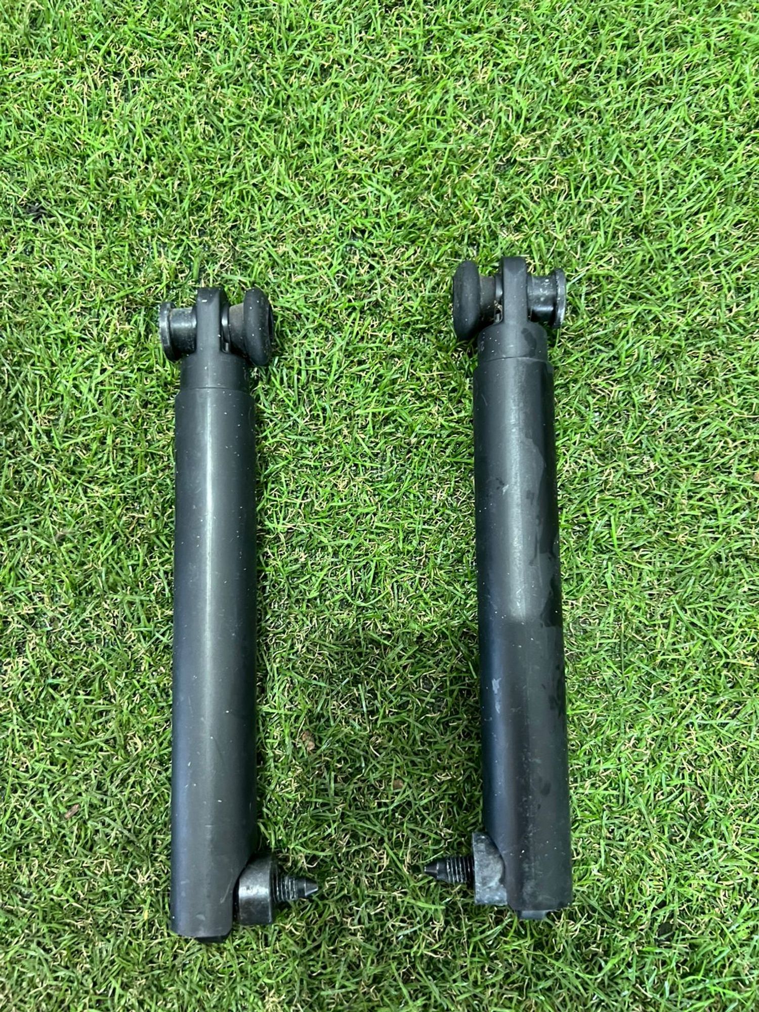https://gcs.partsauto.market/rn-stockpro.appspot.com/thmbs/userImages/82798d1dea2c19ada63d093c70529e74/part/4888e54a-1b4b-433f-b9c4-bb4518fd0333_1747990214337.jpg