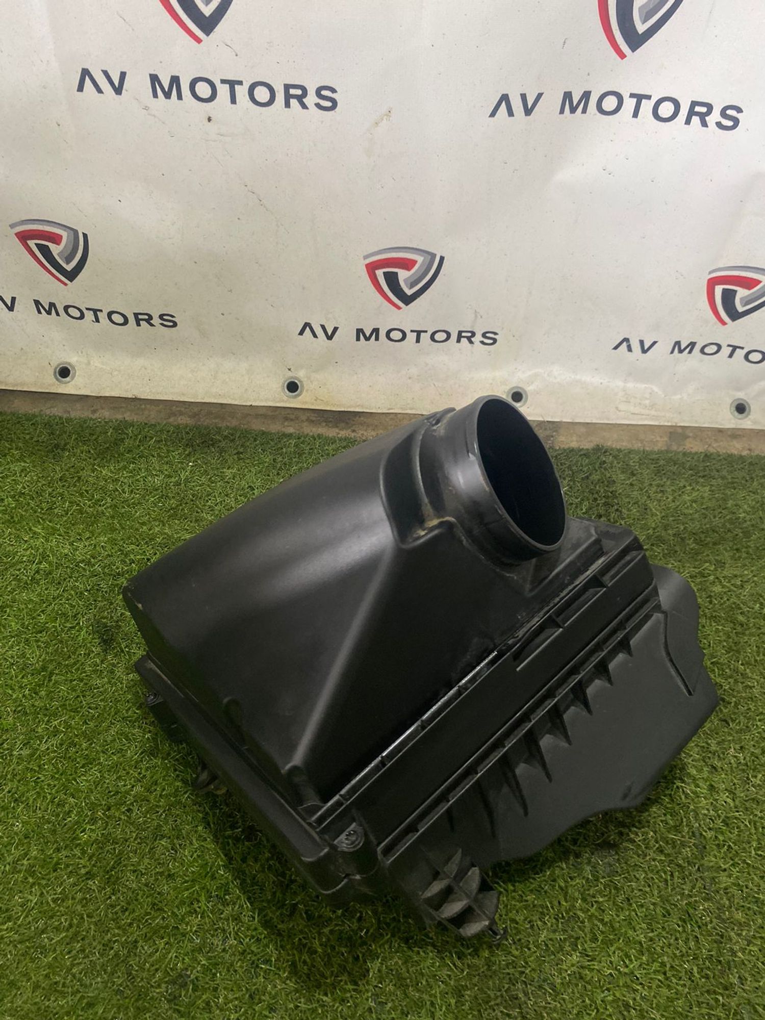 https://gcs.partsauto.market/rn-stockpro.appspot.com/thmbs/userImages/82798d1dea2c19ada63d093c70529e74/part/52ffdb13-6f14-4bc8-a711-67a4d95ee760_1748614151264.jpg