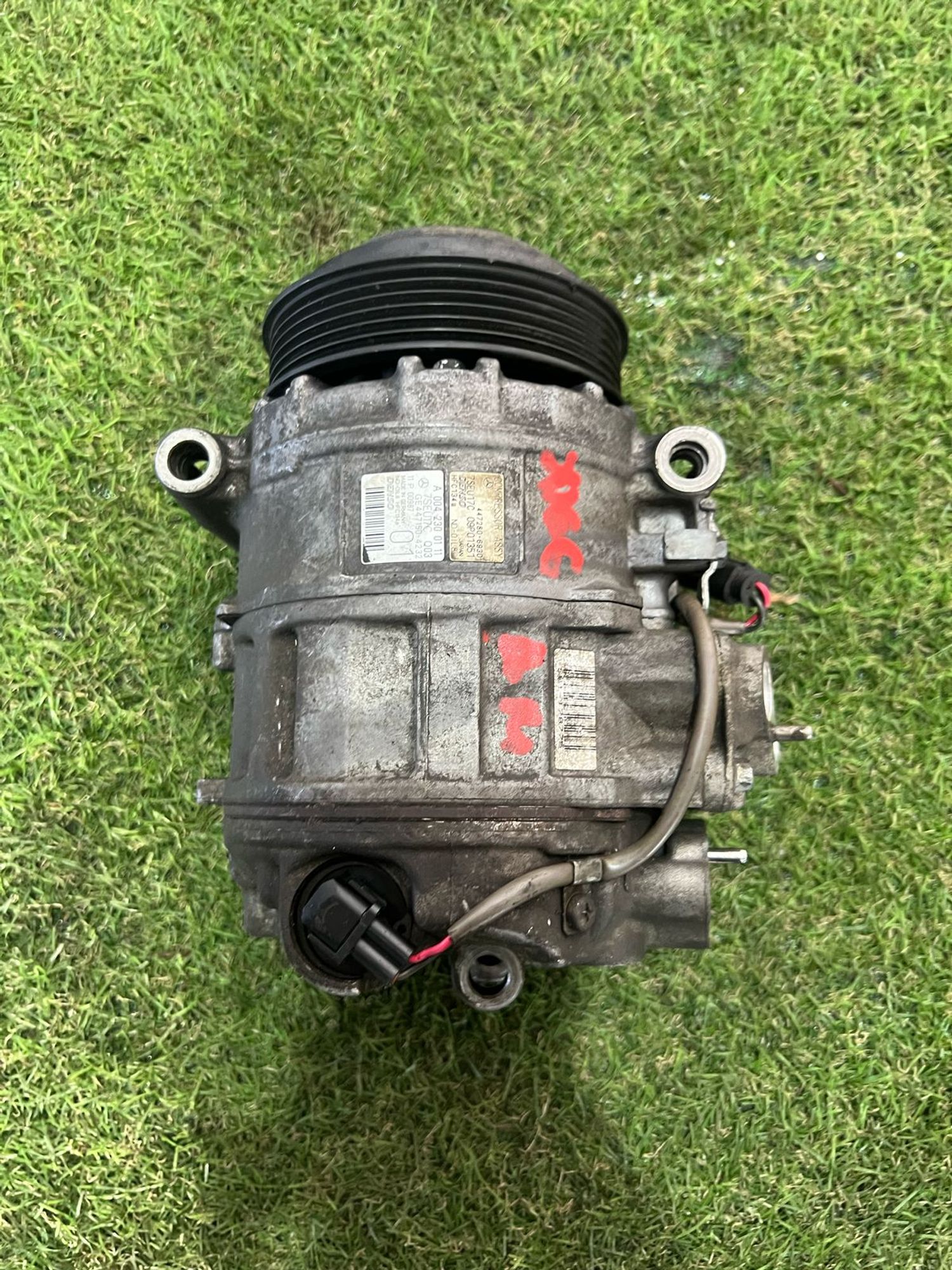 https://gcs.partsauto.market/rn-stockpro.appspot.com/thmbs/userImages/82798d1dea2c19ada63d093c70529e74/part/549da993-dc59-4c85-baae-b3e9a5bd2b0a_1744813190321.jpg