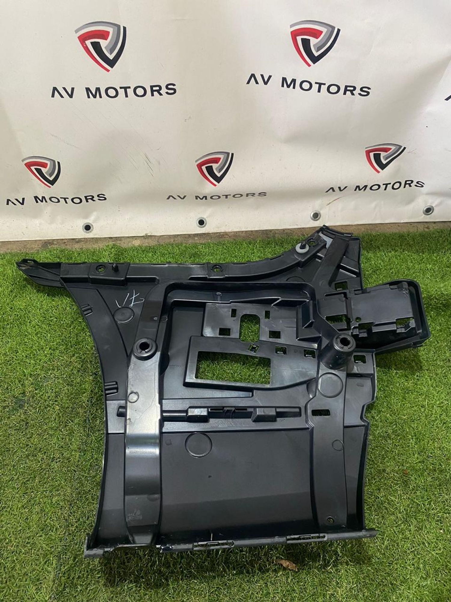 https://gcs.partsauto.market/rn-stockpro.appspot.com/thmbs/userImages/82798d1dea2c19ada63d093c70529e74/part/5b06b9fe-108c-4d27-8c34-c2292ff0861e_1747314827203.jpg