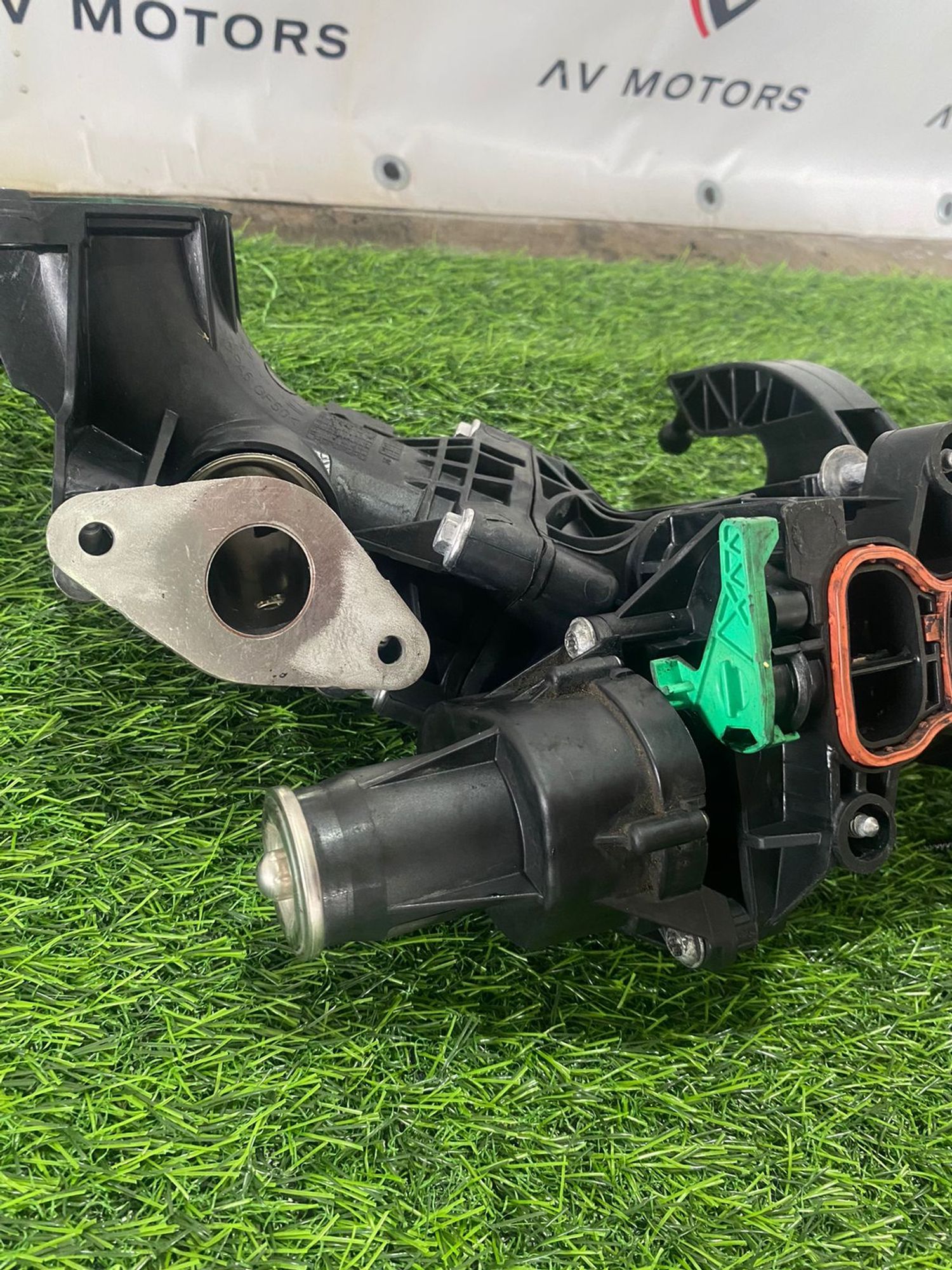 https://gcs.partsauto.market/rn-stockpro.appspot.com/thmbs/userImages/82798d1dea2c19ada63d093c70529e74/part/67e34642-ea9d-4703-aee1-1548f2cf4890_1749019980646.jpg