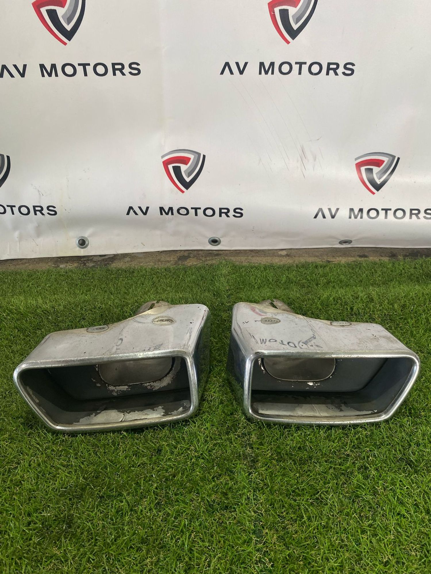 https://gcs.partsauto.market/rn-stockpro.appspot.com/thmbs/userImages/82798d1dea2c19ada63d093c70529e74/part/681a0c1d-1ff8-49ba-ae20-effa6c88bc4b_1744022476759.jpg