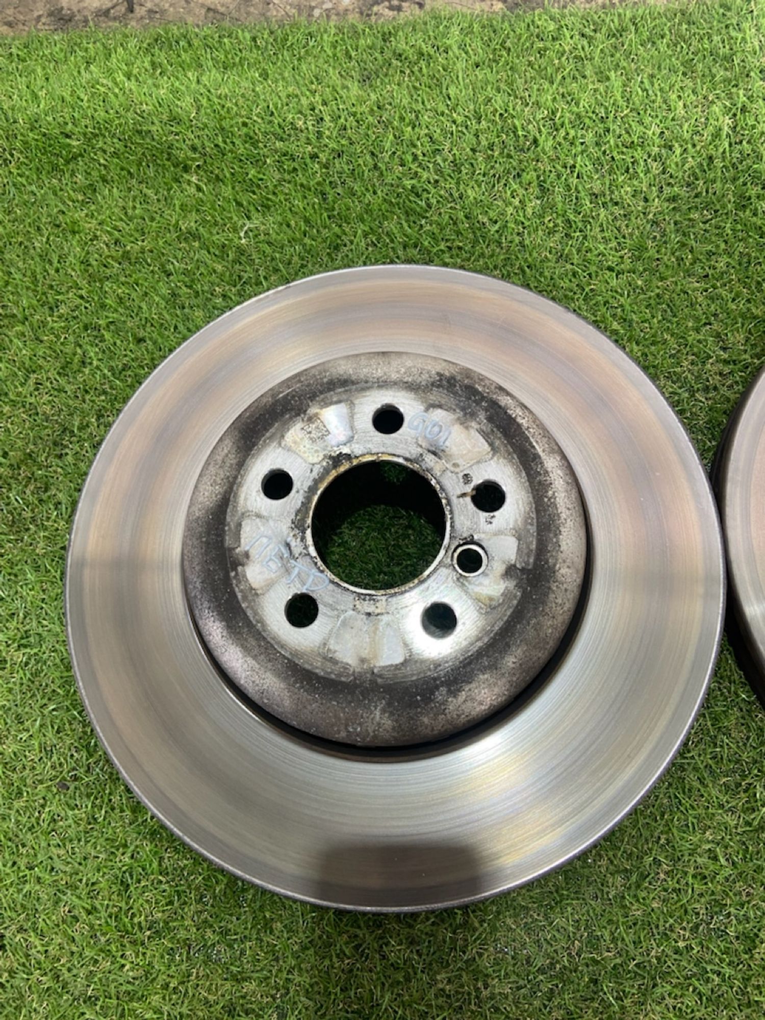 https://gcs.partsauto.market/rn-stockpro.appspot.com/thmbs/userImages/82798d1dea2c19ada63d093c70529e74/part/7a40428b-da82-4a2d-91d1-6c15a9efc5a1_1746623085381.jpg